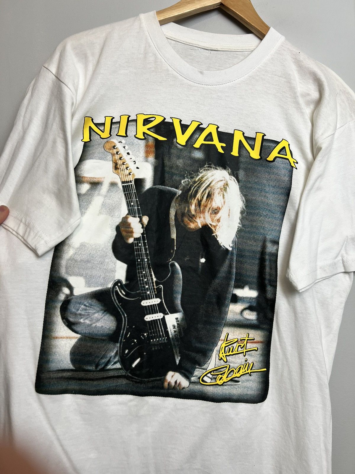 Band Tees Rare Vintage Kurt Cobain 00s Tshirt Nirvana Grunge Band Tee Size US M / EU 48-50 / 2 - 2 Thumbnail