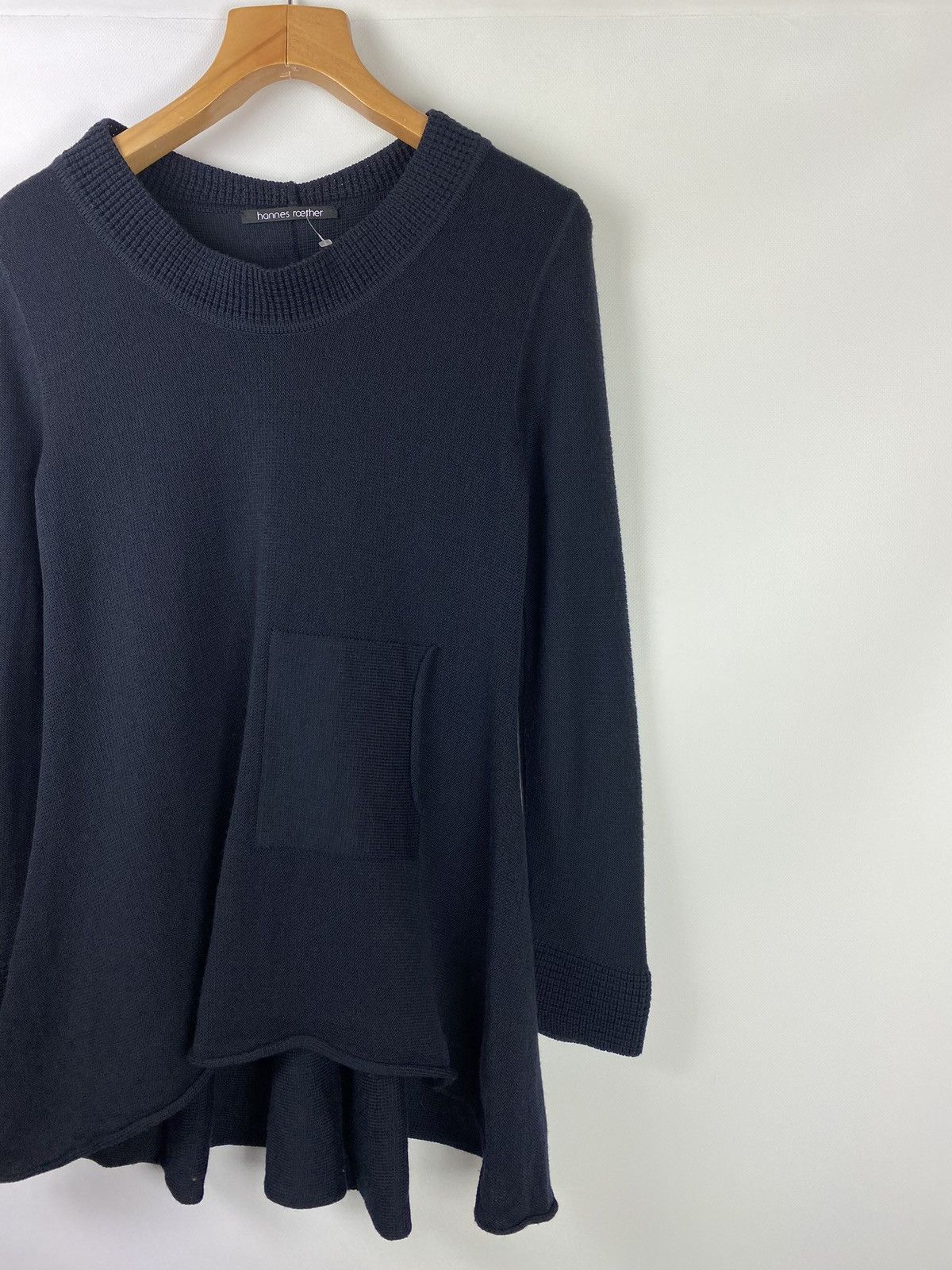 hannes roether Hannes Roether women’s avant-garde wool sweater pullover Size M / US 6-8 / IT 42-44 - 2 Thumbnail