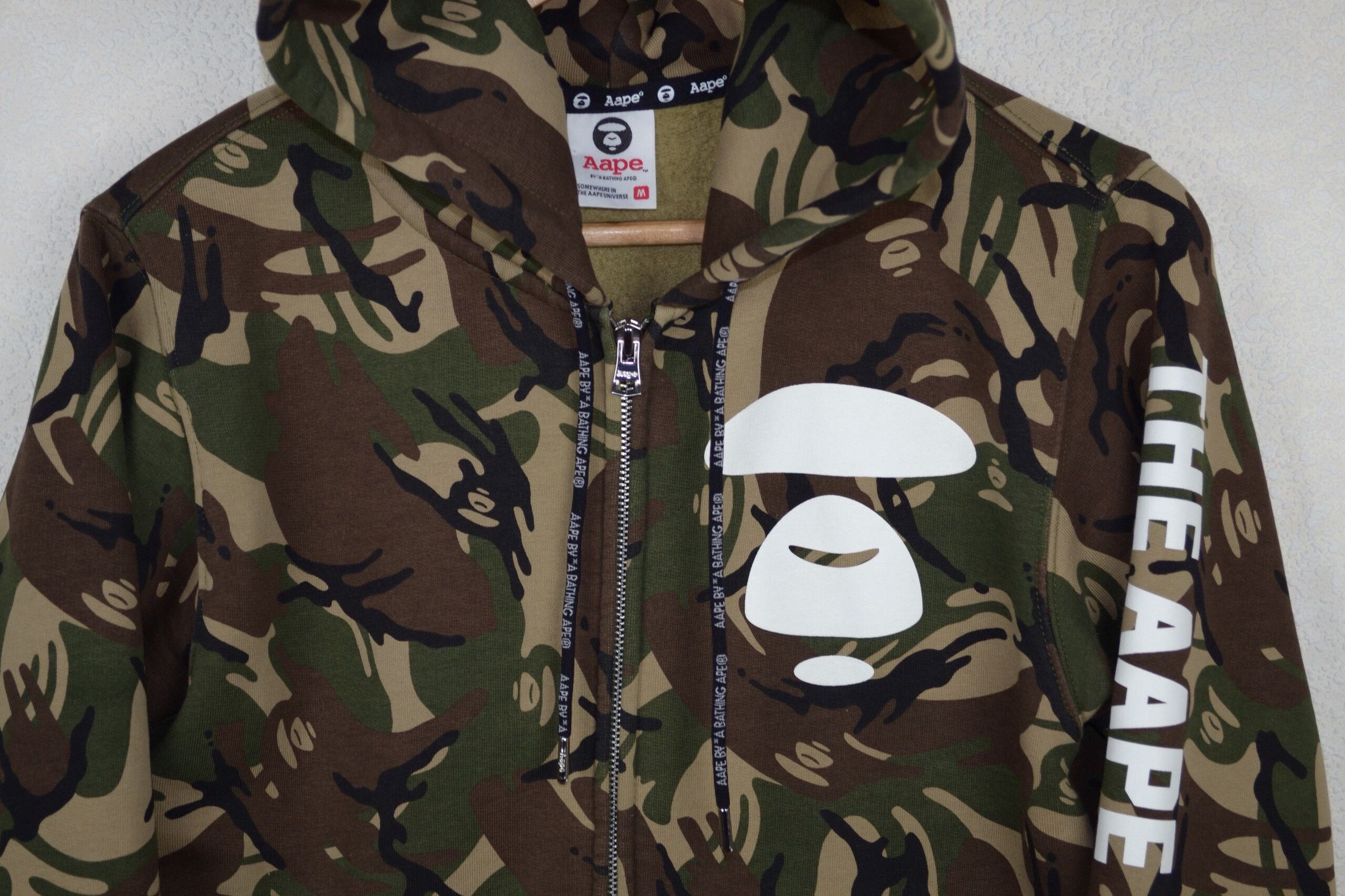 Bape Aape A Bathing Ape Camouflage Full Zip Hoodie Size US M / EU 48-50 / 2 - 2 Preview