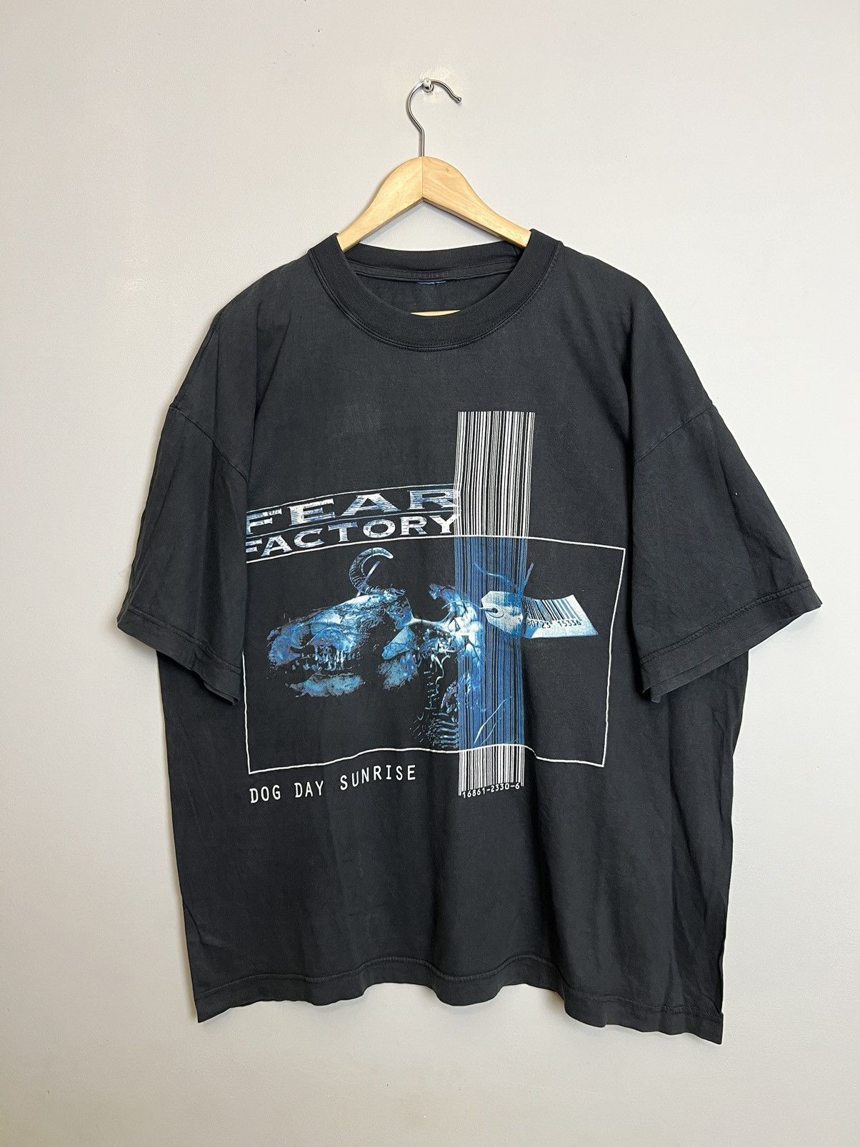 Band Tees 90s Fear Factory Dog Day Heavy Metal Blue Grape Vintage Tee Size US XL / EU 56 / 4 - 1 Thumbnail