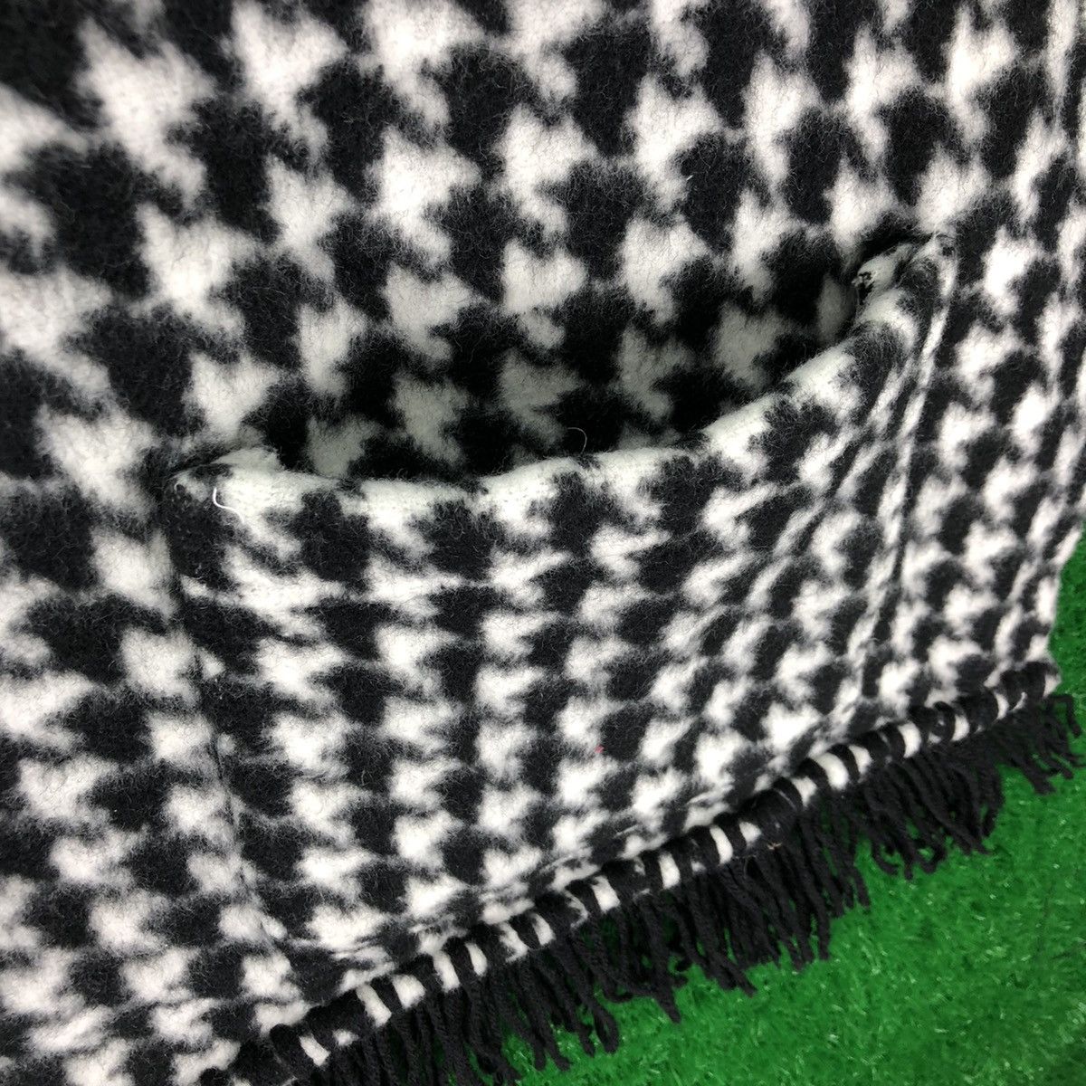 Other Vintage Wool Scarf Houndstooth With Pocket Size ONE SIZE - 7 Thumbnail