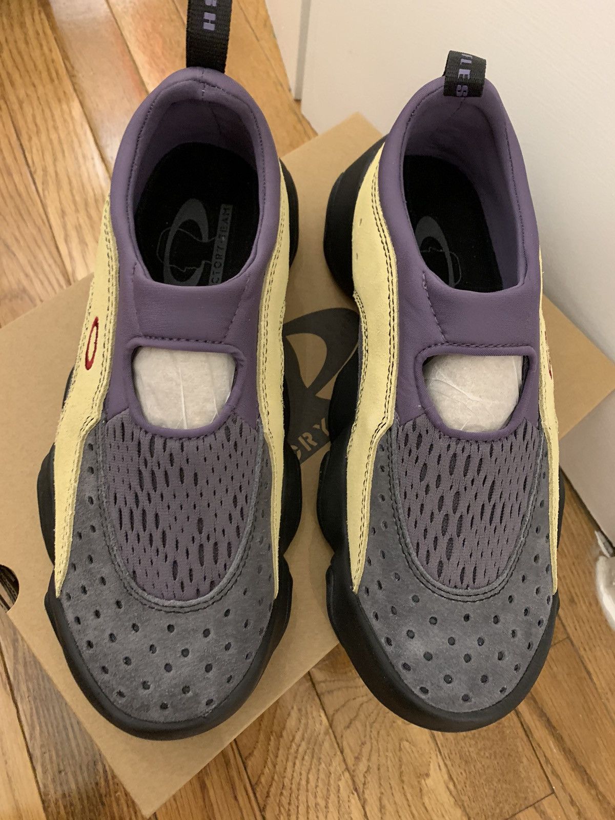 BRAIN DEAD X OAKLEY FACTORY TEAM FLESH SANDAL - SAND/GRAPE