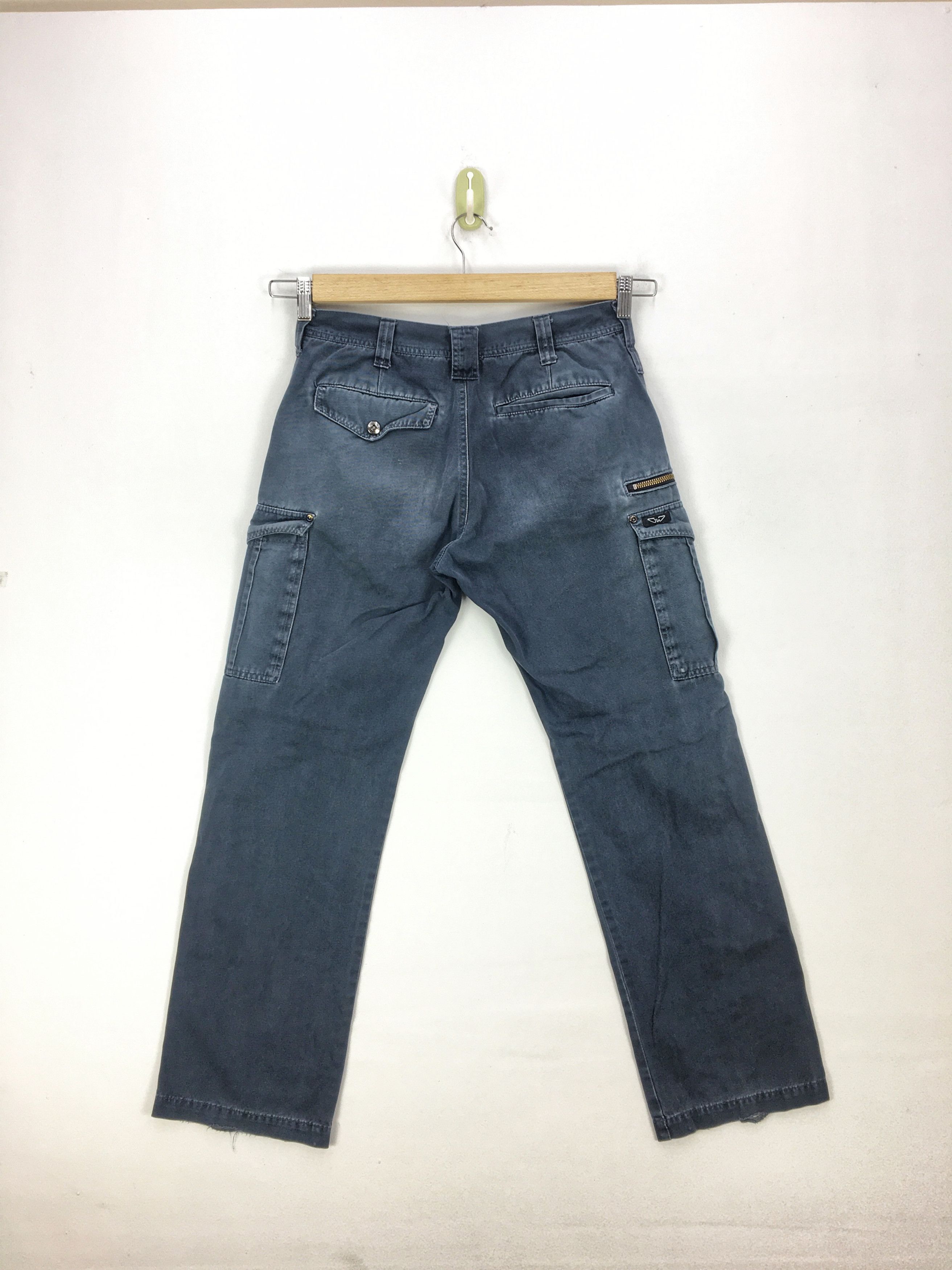 Japanese Brand × Vintage Vintage Japanese Cargo Pants Multi Pocket Pants Travis Size US 30 / EU 46 - 2 Thumbnail