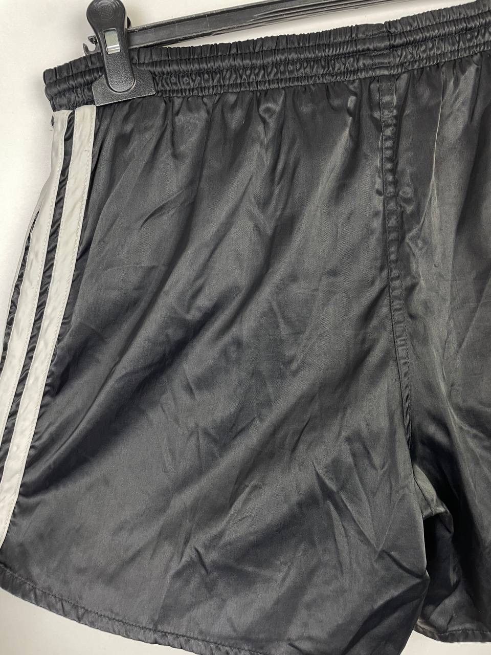 Vintage Adidas 90s vintage shorts size M Size US 34 / EU 50 - 5 Thumbnail