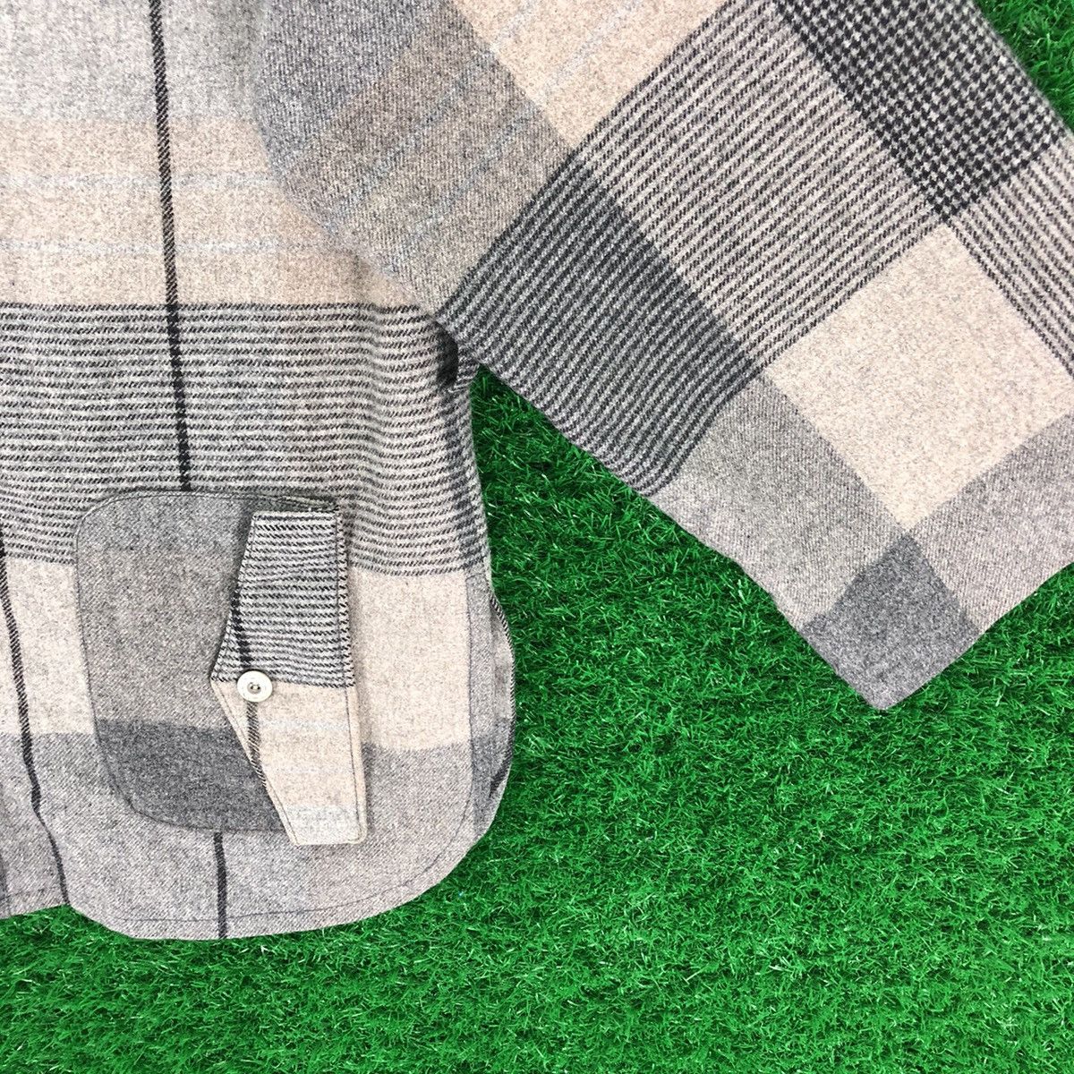Japanese Brand Vintage 80's Wool Button Up Checkered Quarter Sleeve Size M / US 6-8 / IT 42-44 - 3 Thumbnail