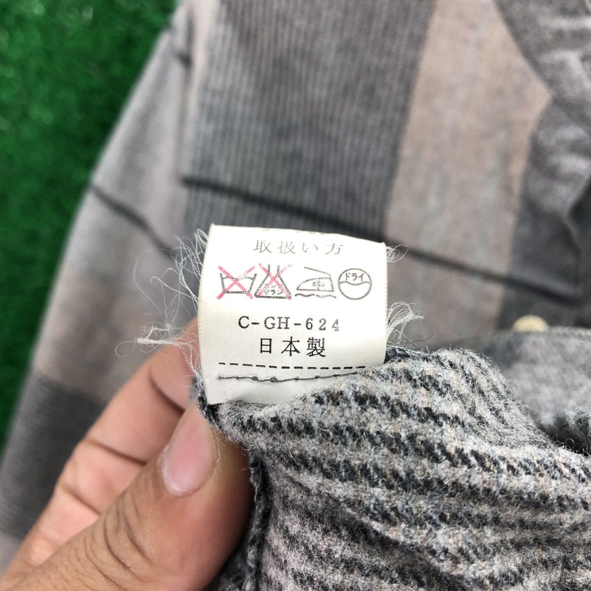 Japanese Brand Vintage 80's Wool Button Up Checkered Quarter Sleeve Size M / US 6-8 / IT 42-44 - 12 Thumbnail