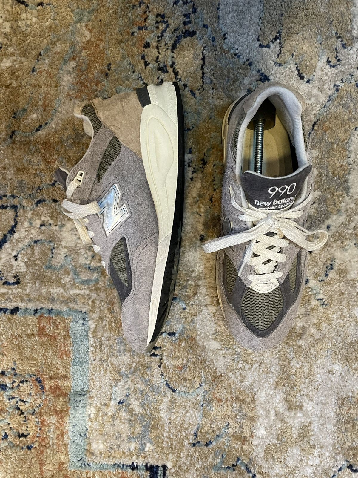 Kith × New Balance Size 11.5 - New Balance 990v2 Made In USA x Teddy Size US 11.5 / EU 44-45 - 5 Thumbnail