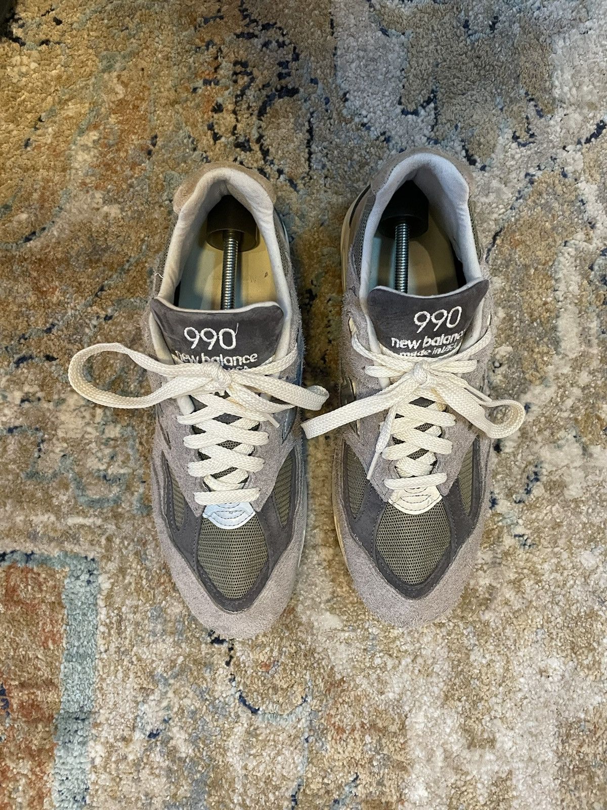 Kith × New Balance Size 11.5 - New Balance 990v2 Made In USA x Teddy Size US 11.5 / EU 44-45 - 2 Thumbnail