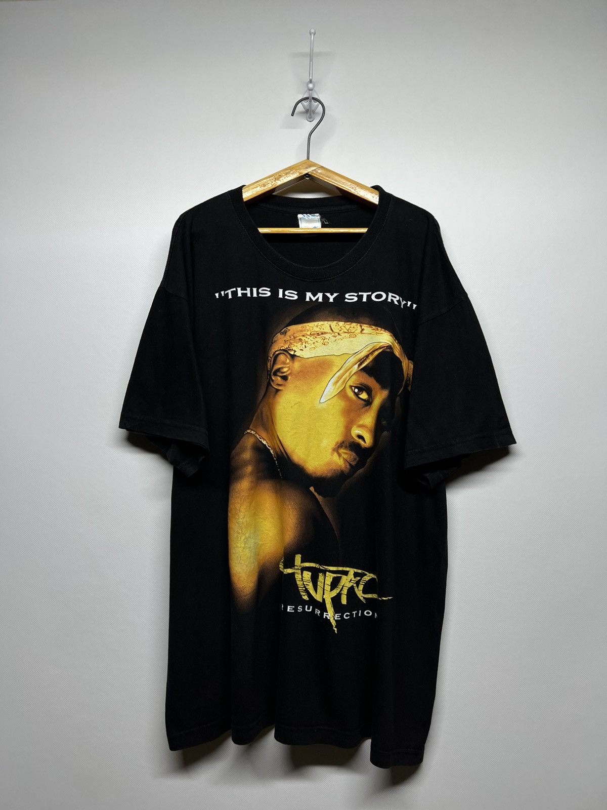 Vintage Tupac Shakur 2Pac Resurrection Hip Hop T-Shirt 90’s