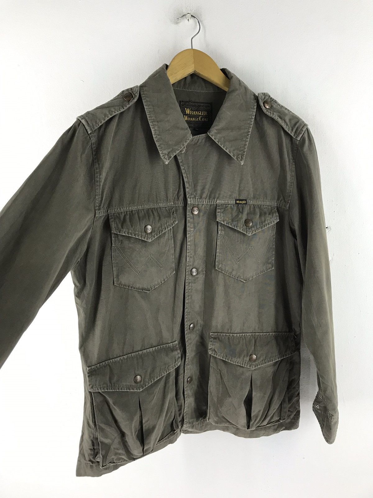 Wrangler Wrangler military utility pocket snap button jacket Size US L / EU 52-54 / 3 - 5 Thumbnail