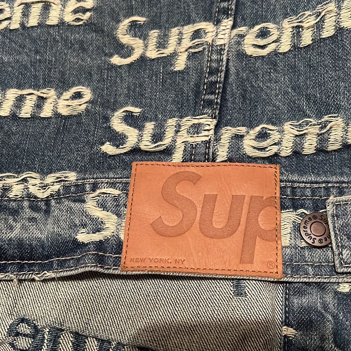 Supreme Rare Supreme® Denim Jacket Size US XL / EU 56 / 4 - 8 Thumbnail