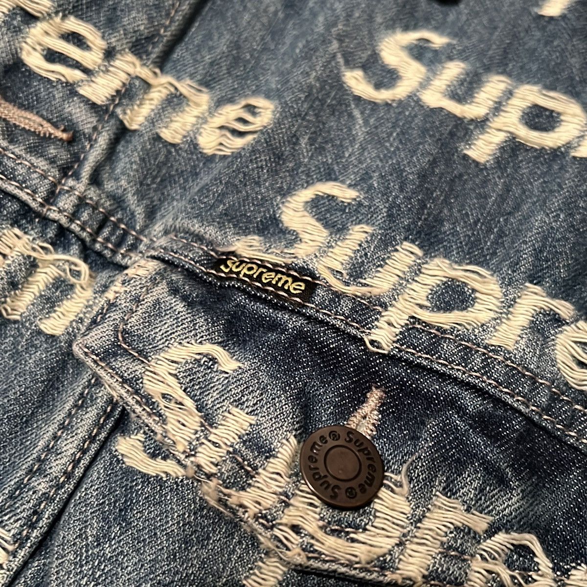Supreme Rare Supreme® Denim Jacket Size US XL / EU 56 / 4 - 7 Thumbnail