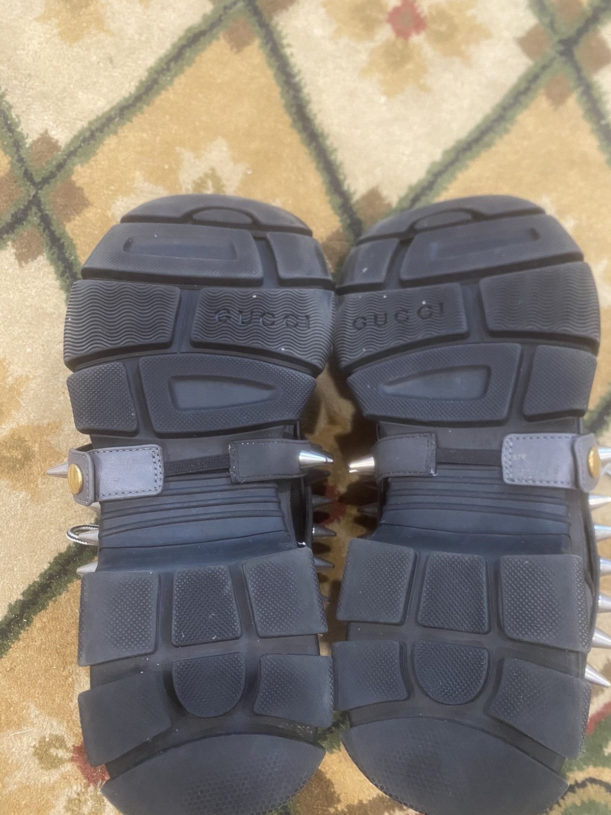 Gucci Gucci Flashtrek Spike Sneaker Black Size US 8 / EU 41 - 5 Thumbnail