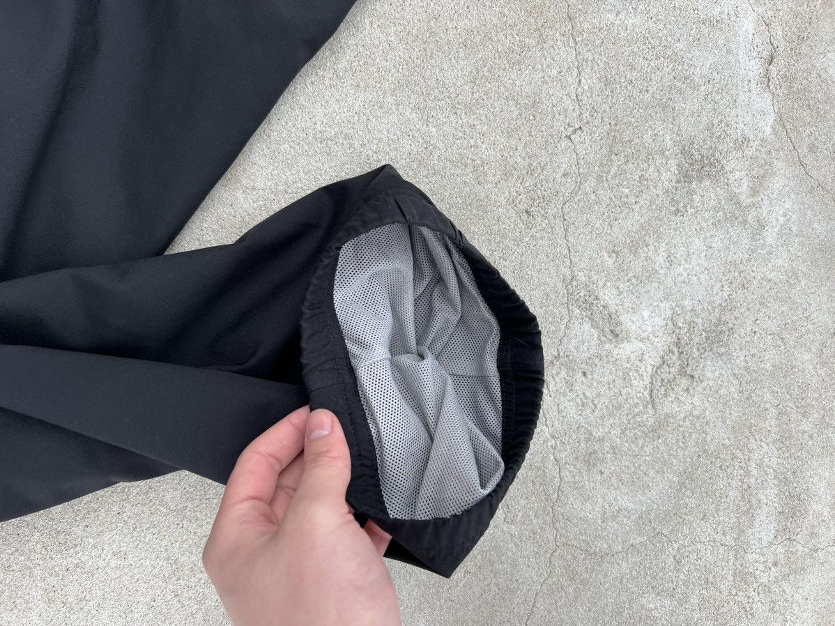 Nike Vintage Nike Track Pants Black Size US 32 / EU 48 - 8 Thumbnail