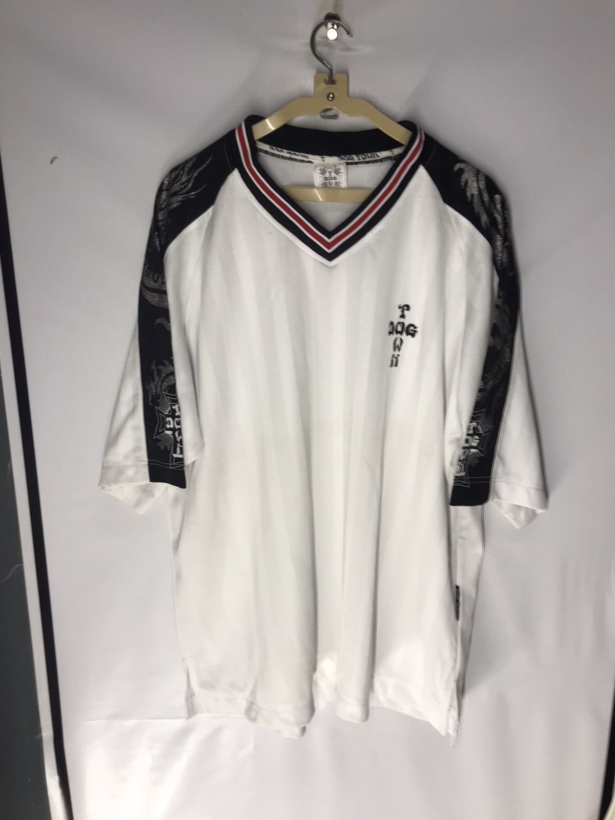 Dogtown Dogtown jersey shirt Size US L / EU 52-54 / 3 - 7 Thumbnail