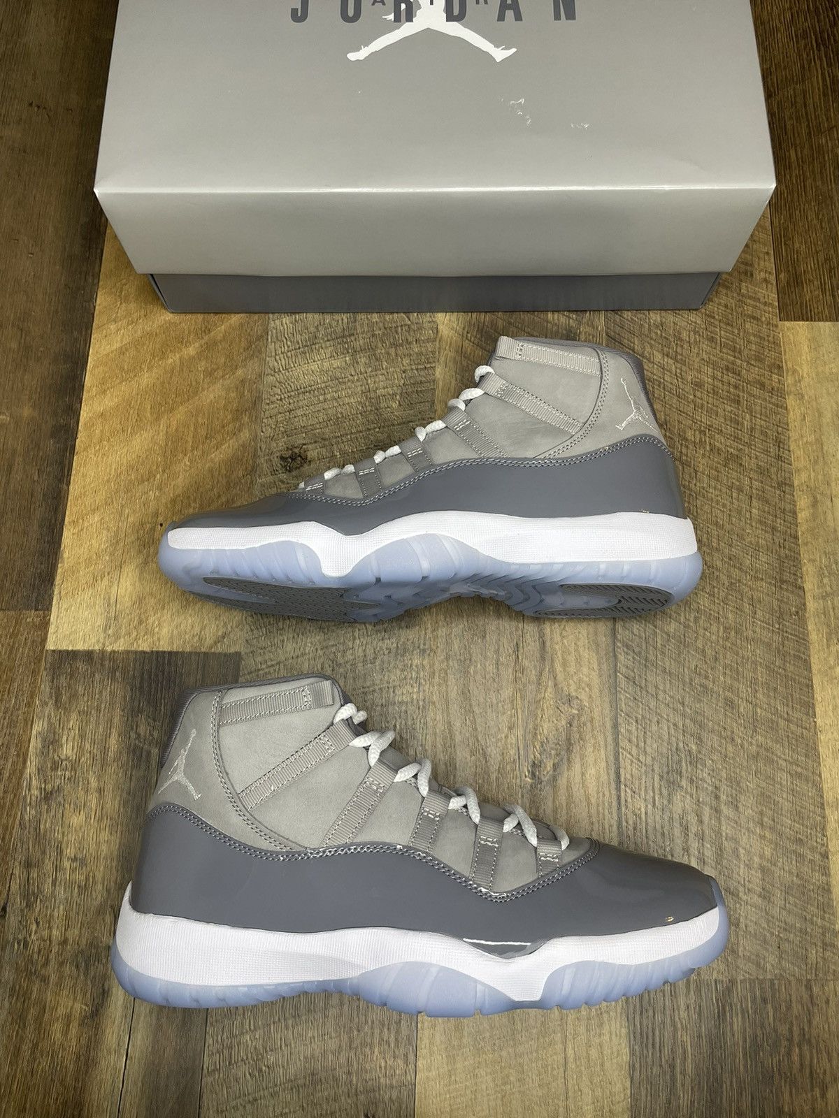 Jordan Brand Air Jordan 11 Retro Og cool grey 11 Nike Size US 10 / EU 43 - 2 Thumbnail