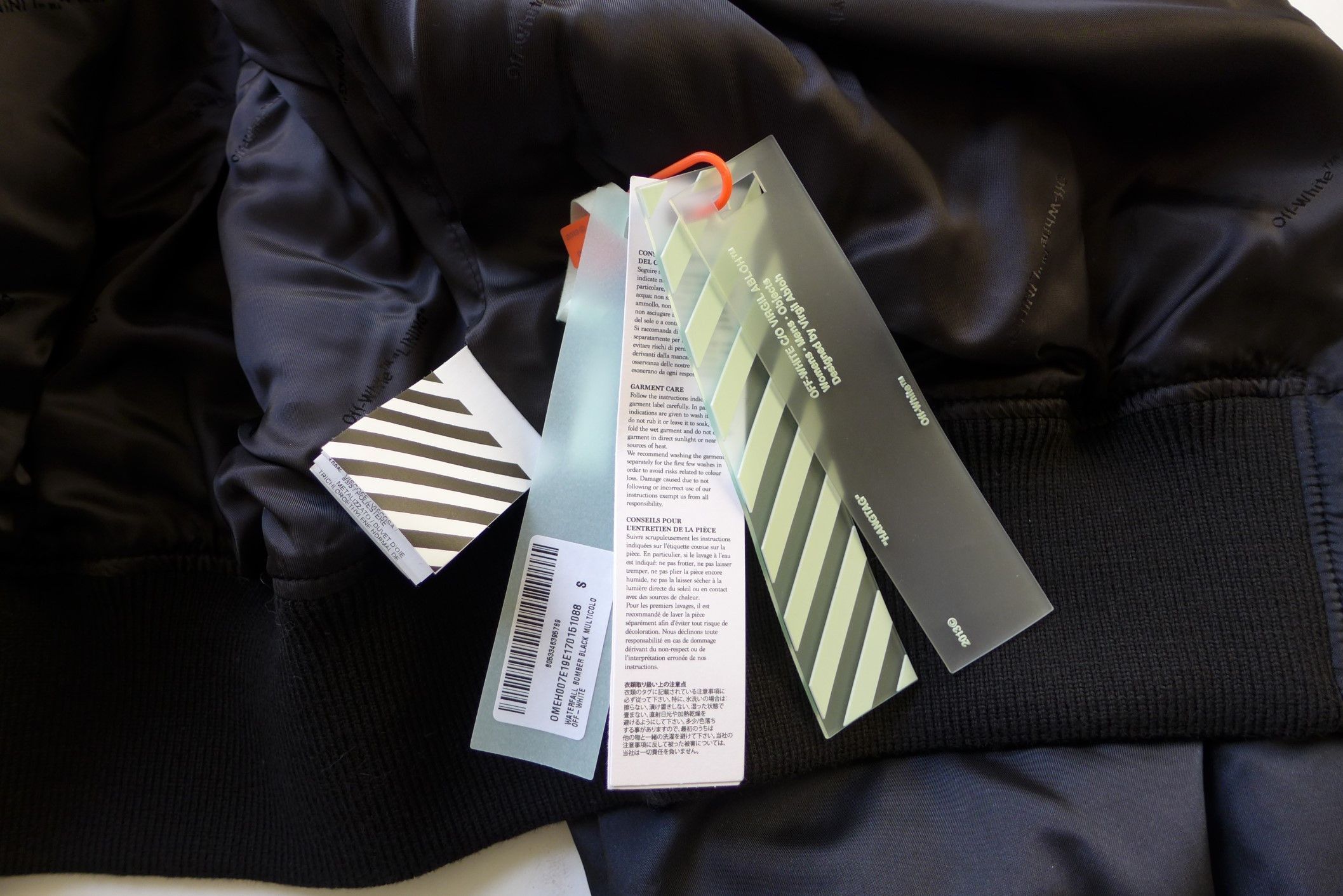 Off-White Off-White Black Waterfall Bomber Jacket Size US S / EU 44-46 / 1 - 17 Thumbnail