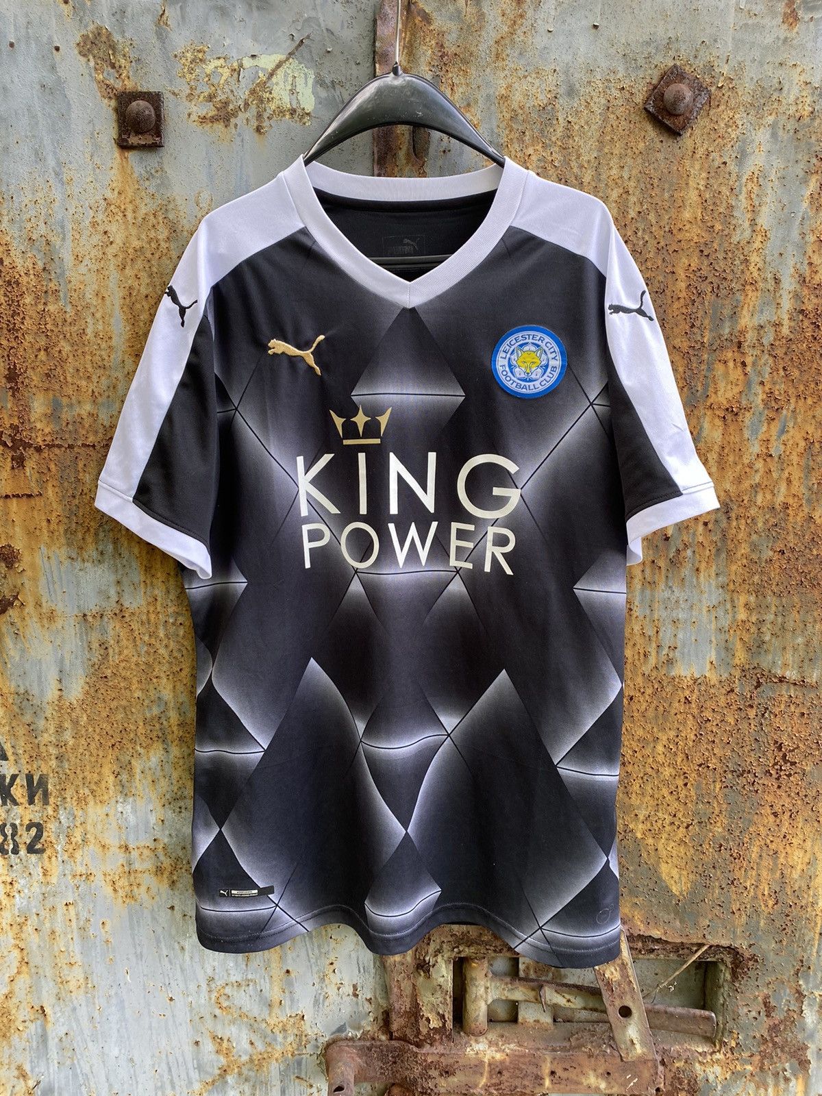 Leicester City on X: Leicester City 2015/16 Home Kit by PUMA – ON SALE NOW   #fearless  / X