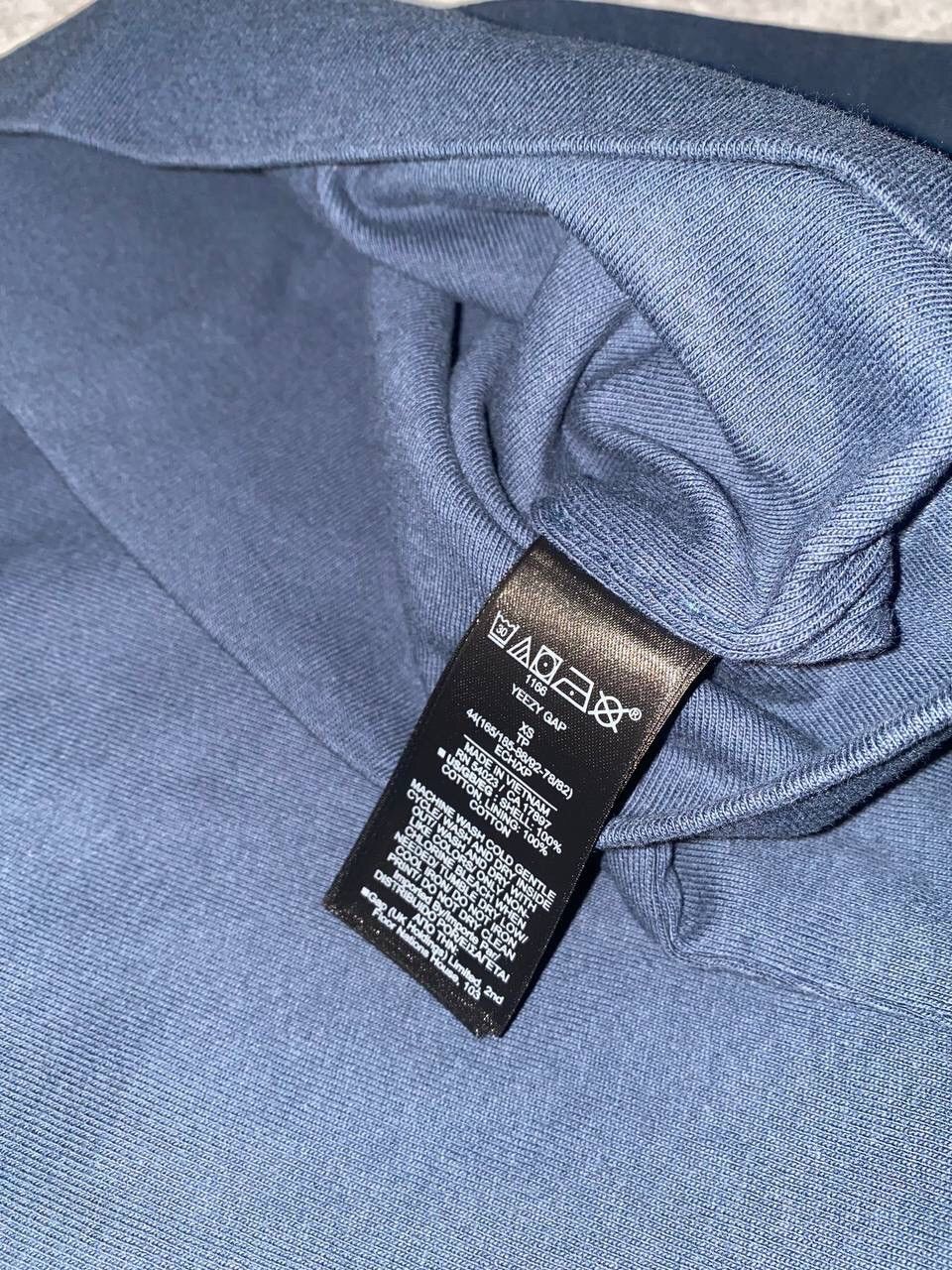Gap × Yeezy NWT Yeezy Gap Dove No Seam Tee by Balenciaga Size US XS / EU 42 / 0 - 16 Thumbnail