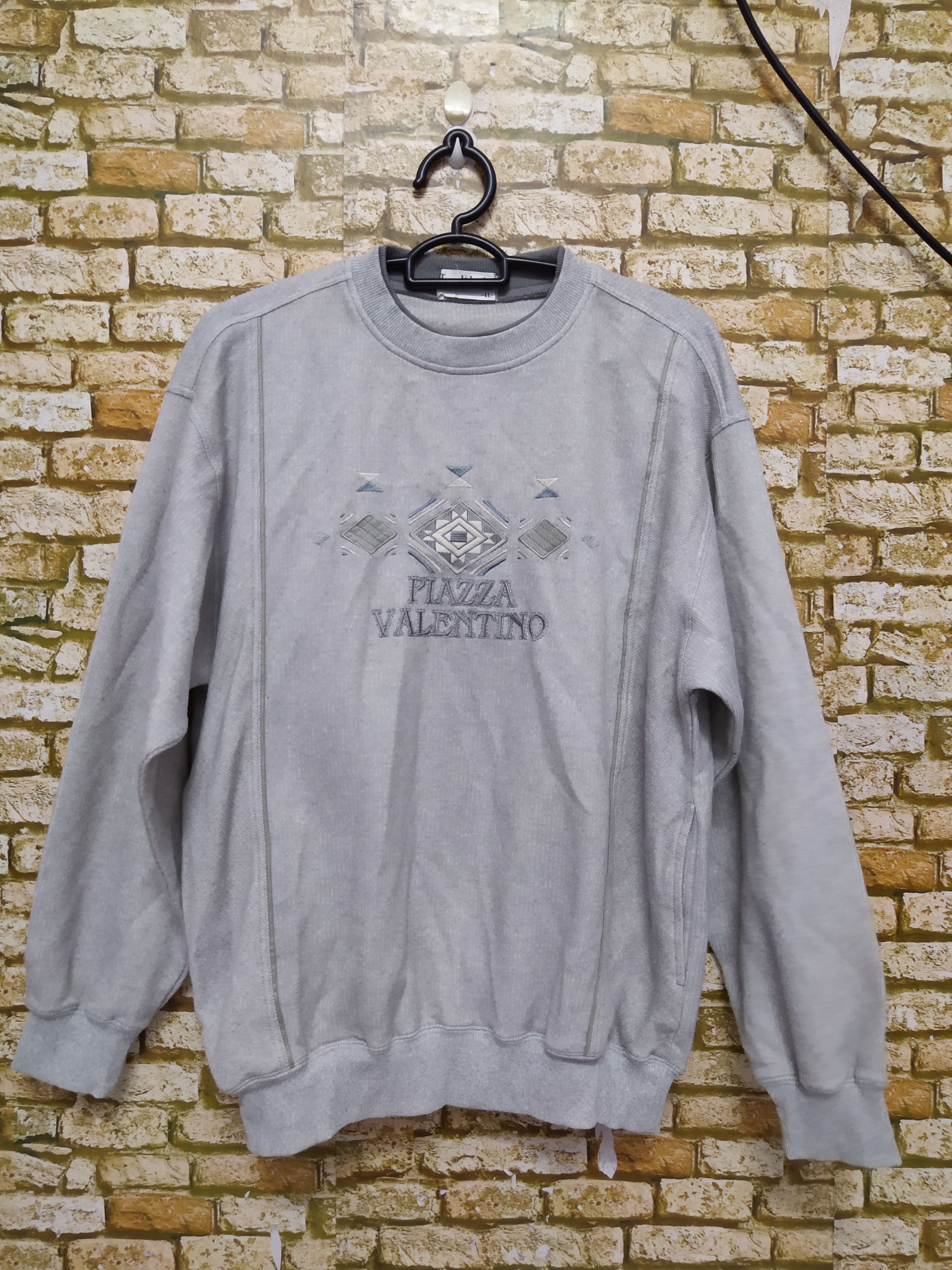 Designer PIAZZA VALENTINO SWEATSHIRT BIG LOGO (B601) Size US L / EU 52-54 / 3 - 1 Thumbnail