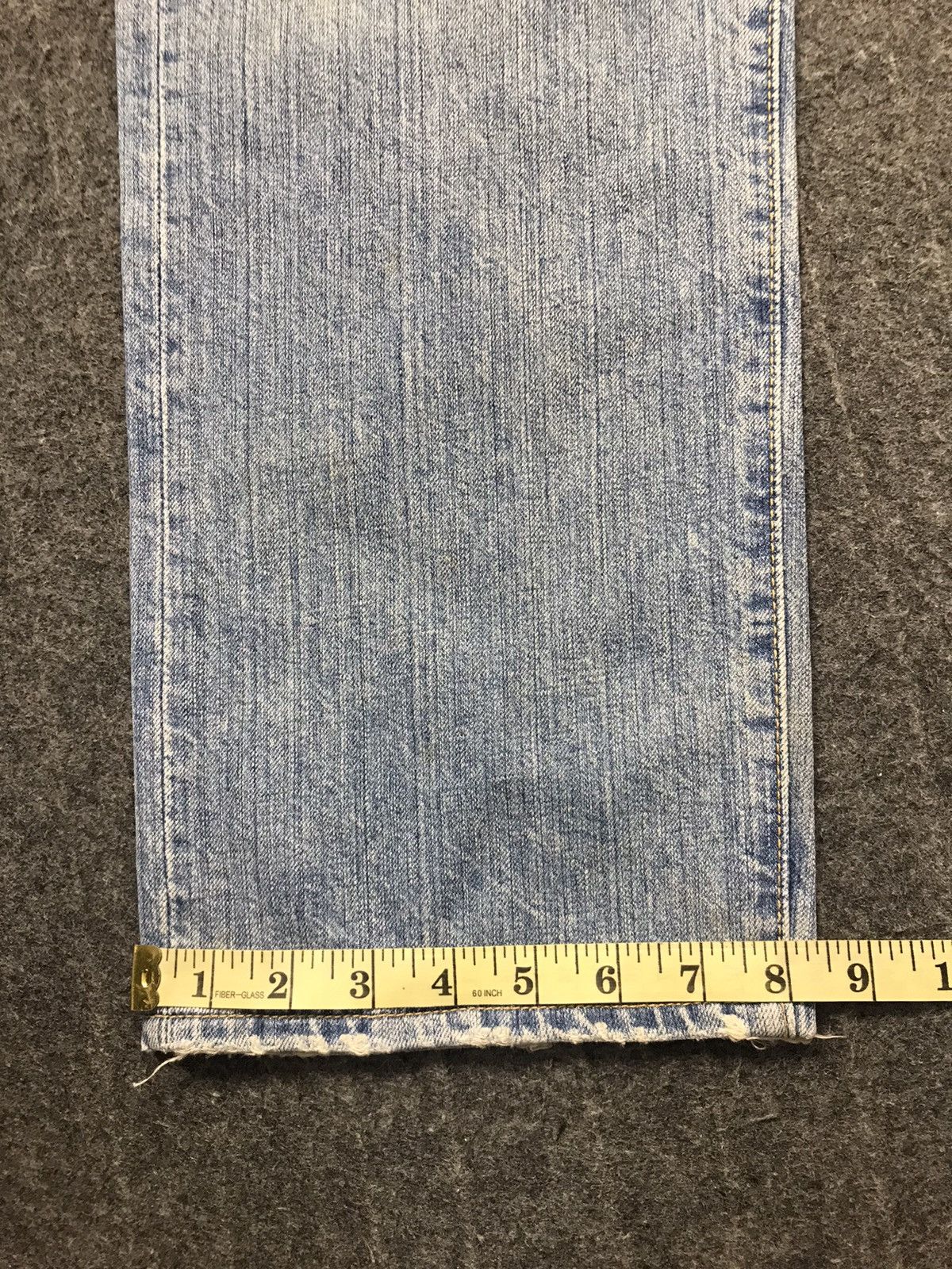 Levi's × Vintage Vintage Levi’s Light Wash Distressed Denim Jeans Size US 32 / EU 48 - 20 Thumbnail
