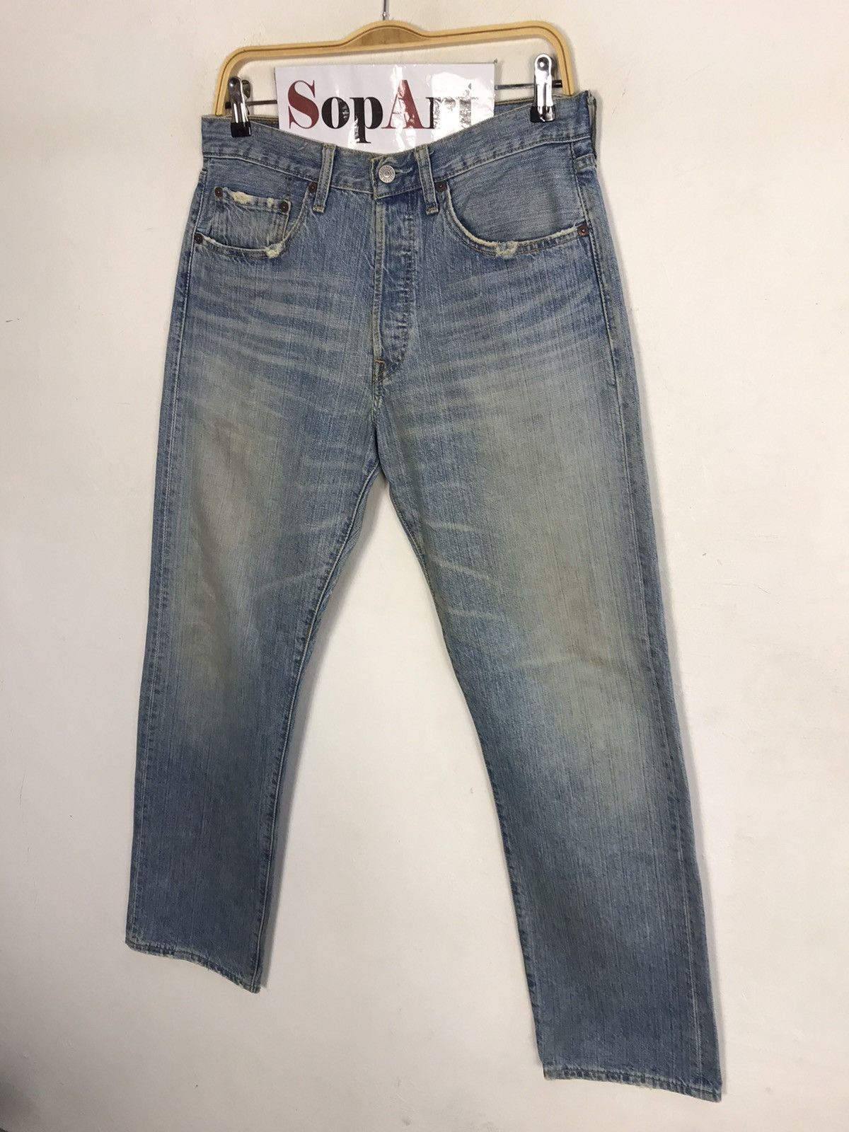 Levi's × Vintage Vintage Levi’s Light Wash Distressed Denim Jeans Size US 32 / EU 48 - 4 Thumbnail