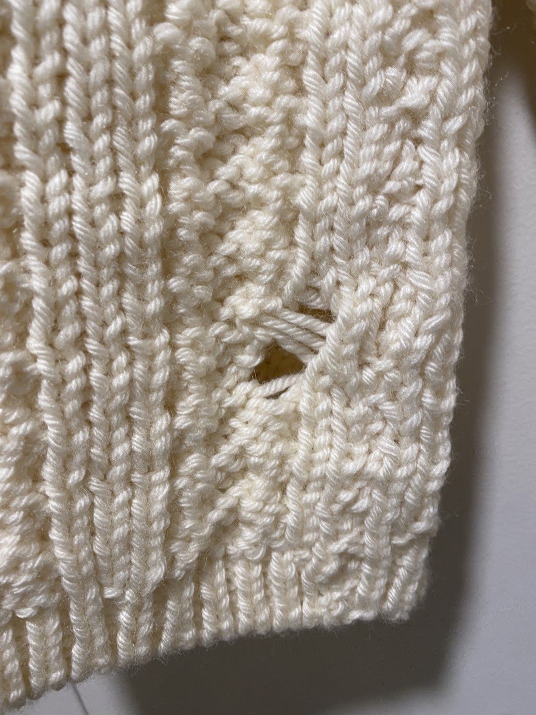 Maison Margiela MAISON MARGIELA Distressed Cable knit Sweater Ivory Wool Size US XL / EU 56 / 4 - 4 Thumbnail