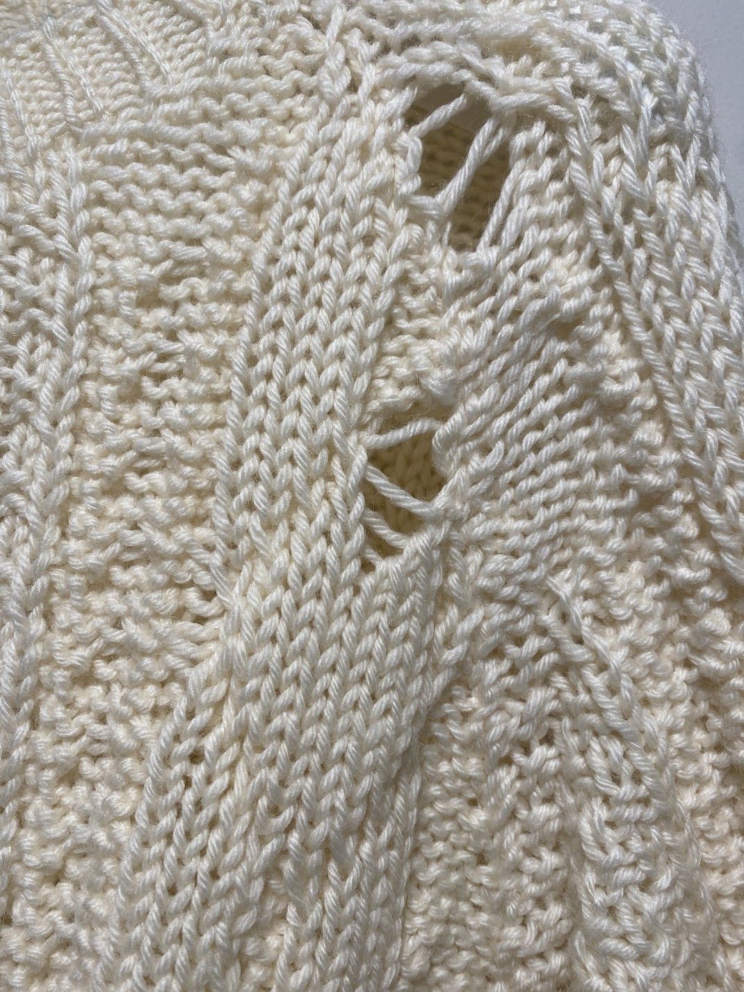 Maison Margiela MAISON MARGIELA Distressed Cable knit Sweater Ivory Wool Size US XL / EU 56 / 4 - 2 Thumbnail