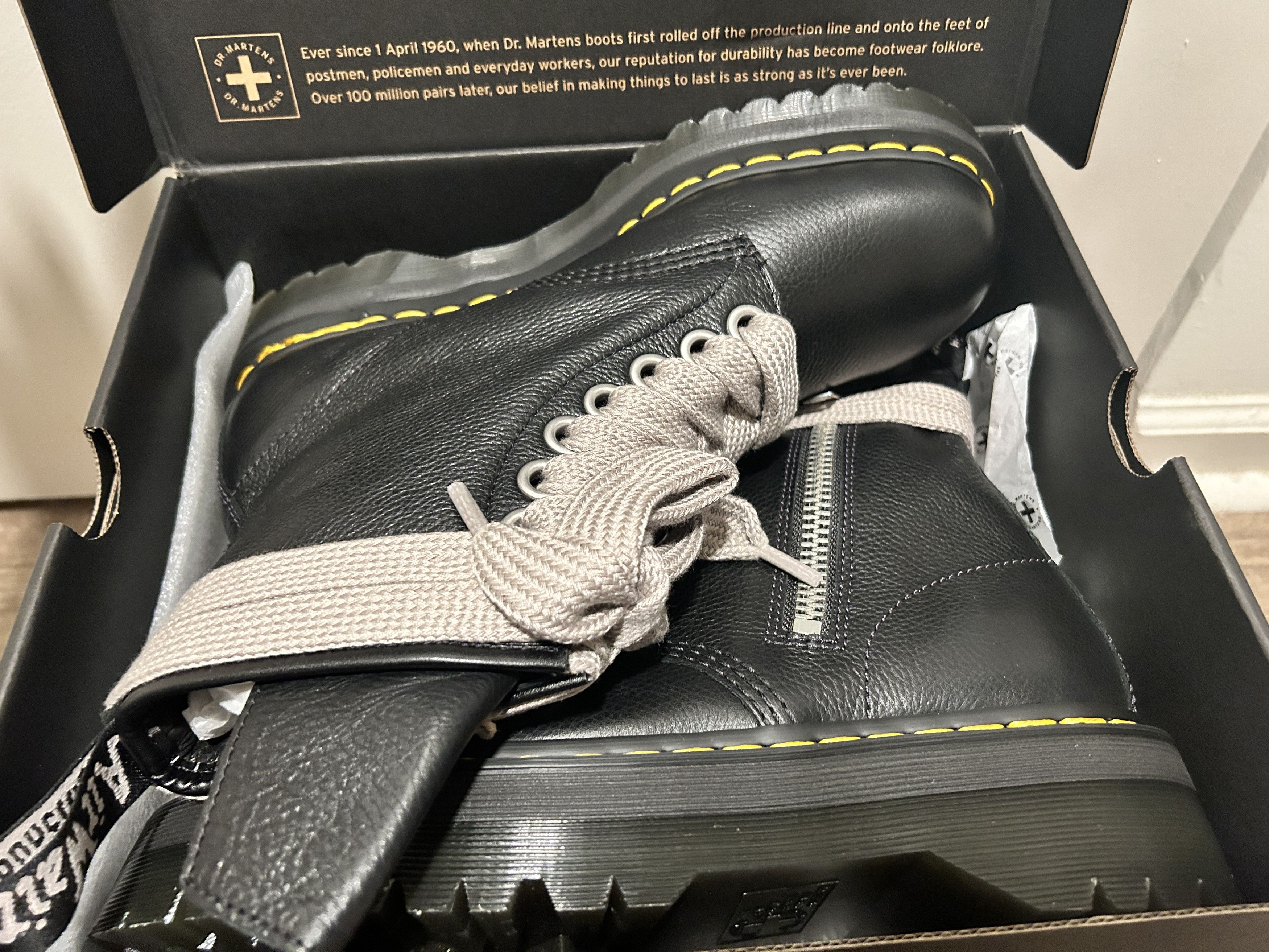 Dr. Martens × Rick Owens Rick Owens X Dr Martens 1460 Quad RO Size US 14 / EU 47 - 3 Thumbnail