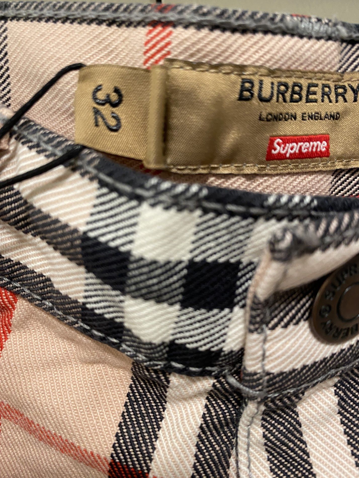 Burberry × Supreme Burberry x Supreme S/S 22 Shorts Jeans - Pink Size 32 Size US 32 / EU 48 - 7 Thumbnail