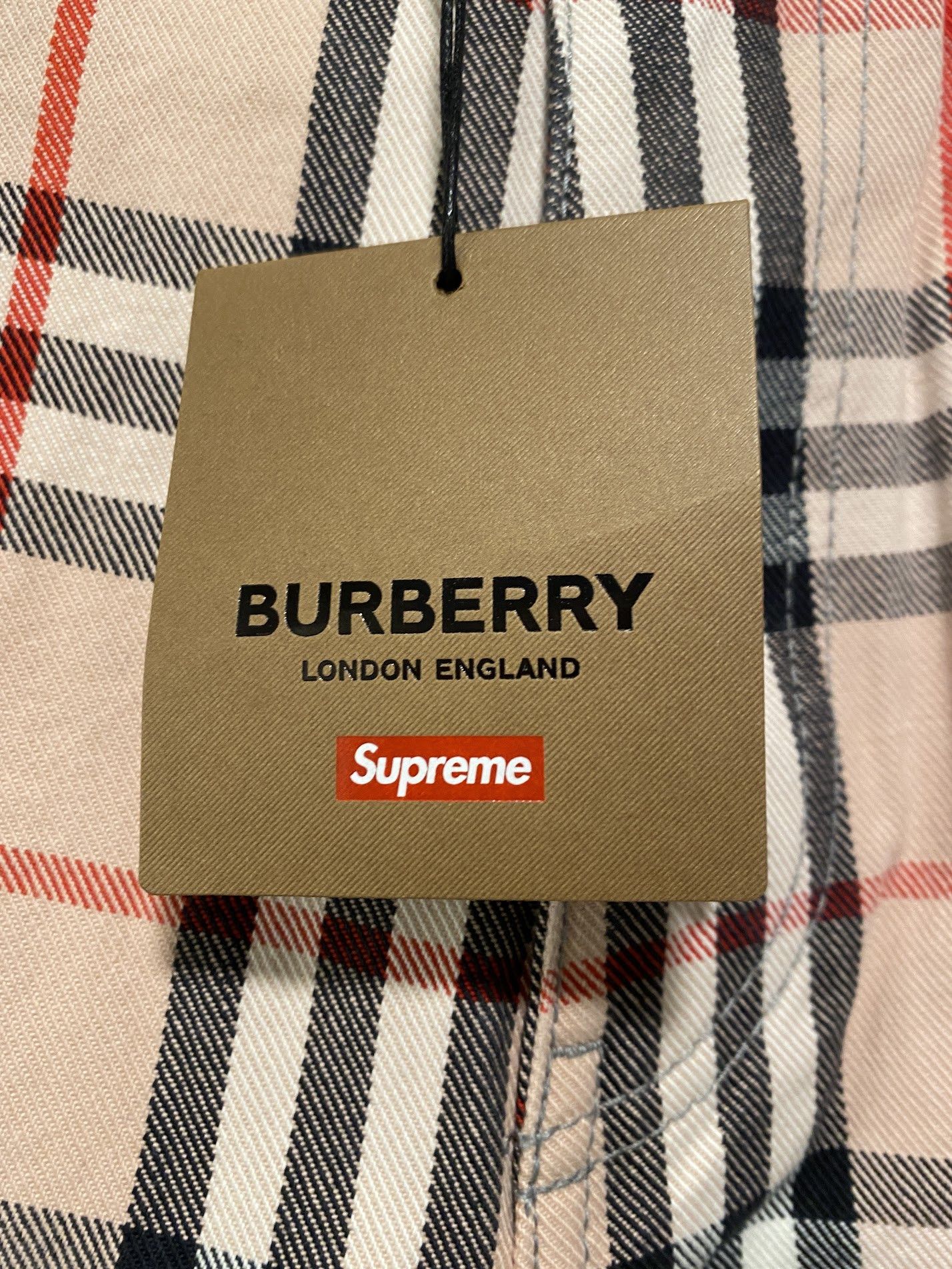 Burberry × Supreme Burberry x Supreme S/S 22 Shorts Jeans - Pink Size 32 Size US 32 / EU 48 - 4 Thumbnail