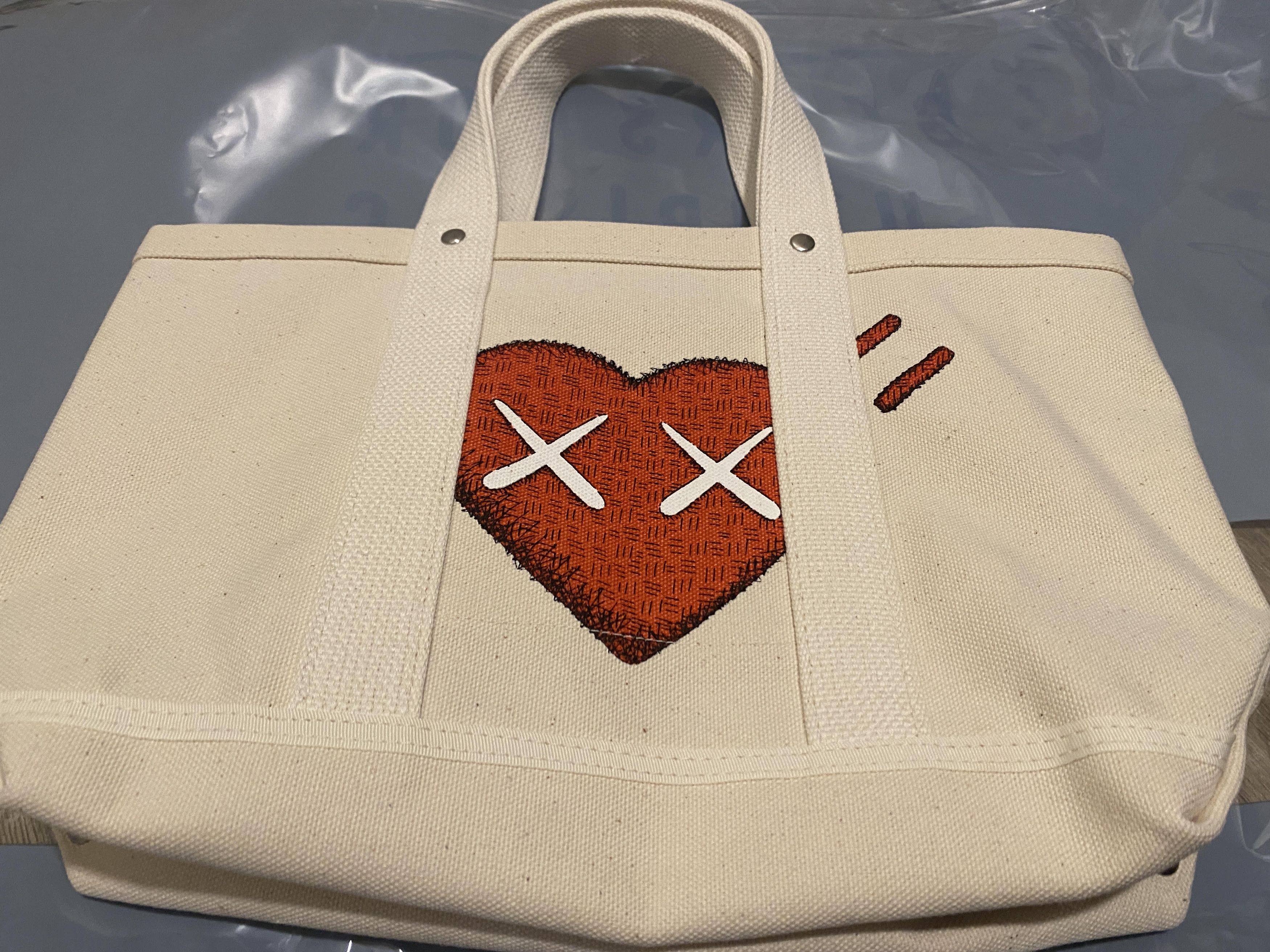 Human Made × Kaws KAWS x HUMAN MADE HEART TOTE BAG SMALL Size ONE SIZE - 4 Thumbnail