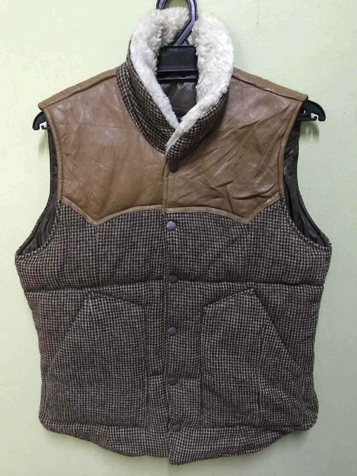 Harris Tweed Pure Wool Harris Tweed Christ Check Down Puffer Vest Size US M / EU 48-50 / 2 - 1 Thumbnail