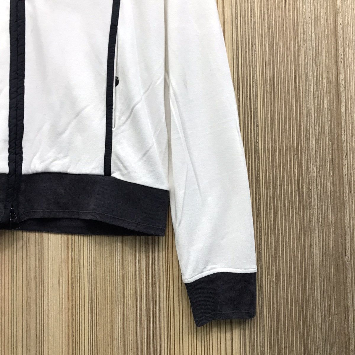 Emporio Armani × Japanese Brand × Vintage Rare!!! Vintage Emporio Armani Sweatshirt Pullover Jumper Size US M / EU 48-50 / 2 - 6 Thumbnail