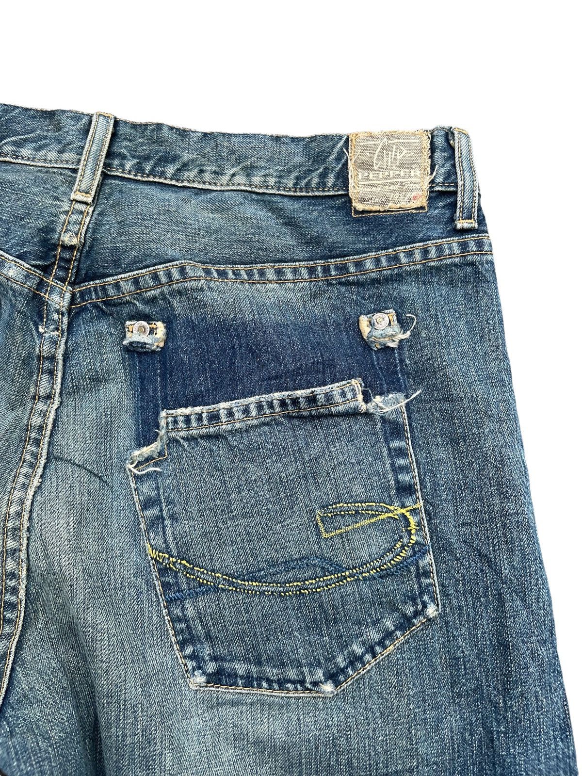 Chip & Pepper Chip & Pepper Distressed Denim Size US 35 - 12 Thumbnail
