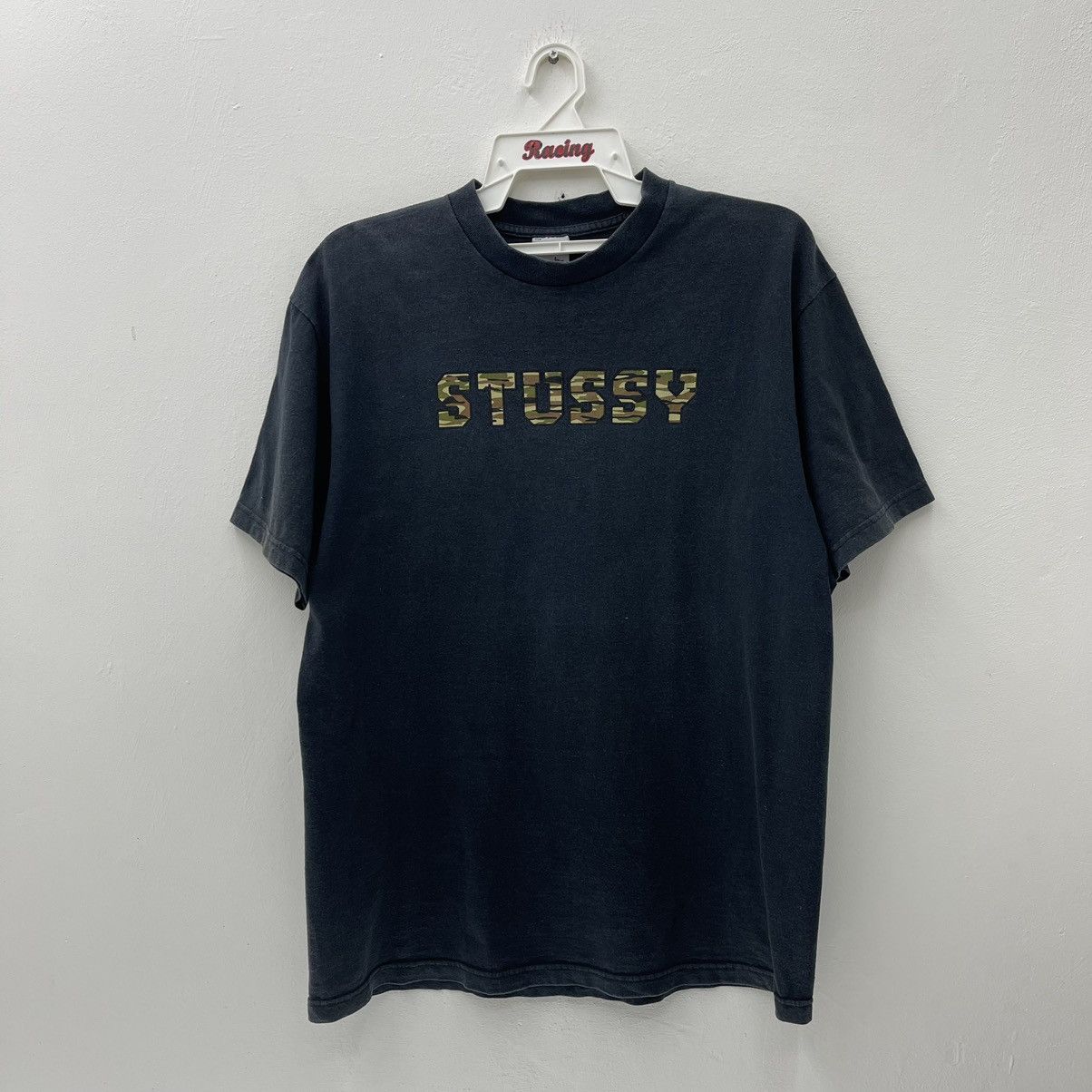 Stussy Stussy Camo Logo simple desgins Vintage 90s T-Shirt Size US L / EU 52-54 / 3 - 1 Thumbnail