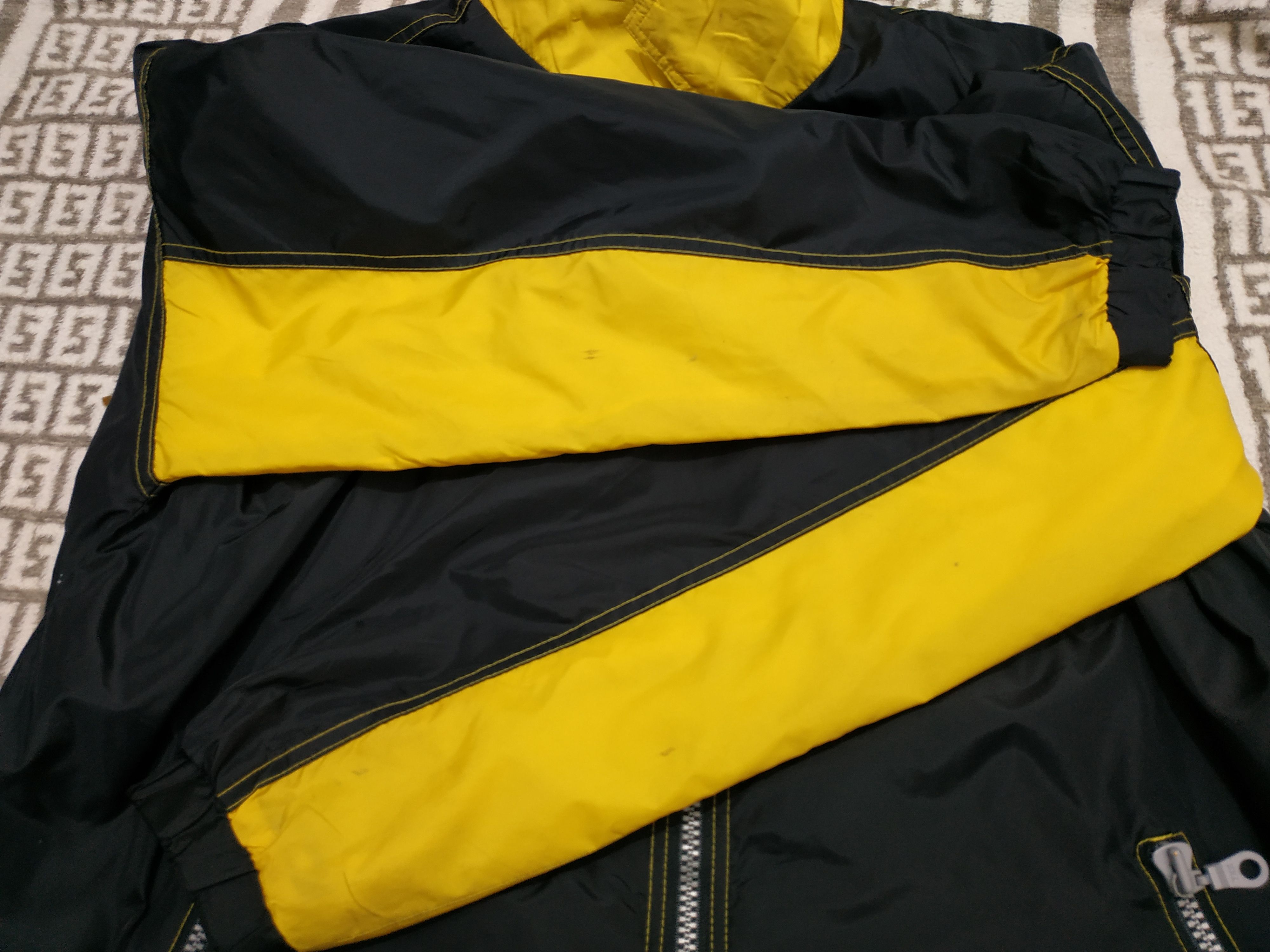 Vintage Vintage Subaru Forester Indianapolis Motor Speedway Jacket Size US L / EU 52-54 / 3 - 11 Thumbnail