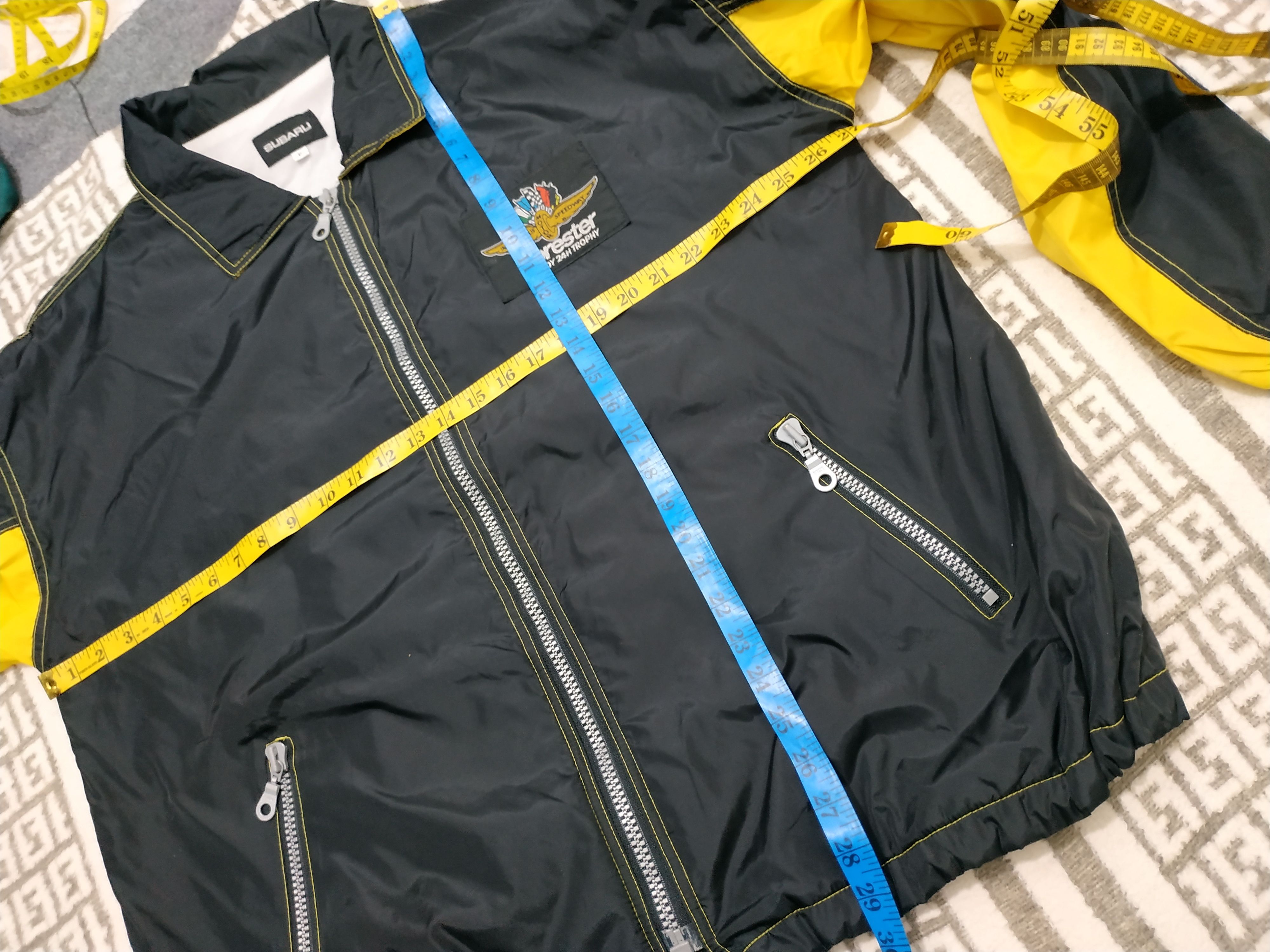 Vintage Vintage Subaru Forester Indianapolis Motor Speedway Jacket Size US L / EU 52-54 / 3 - 7 Thumbnail