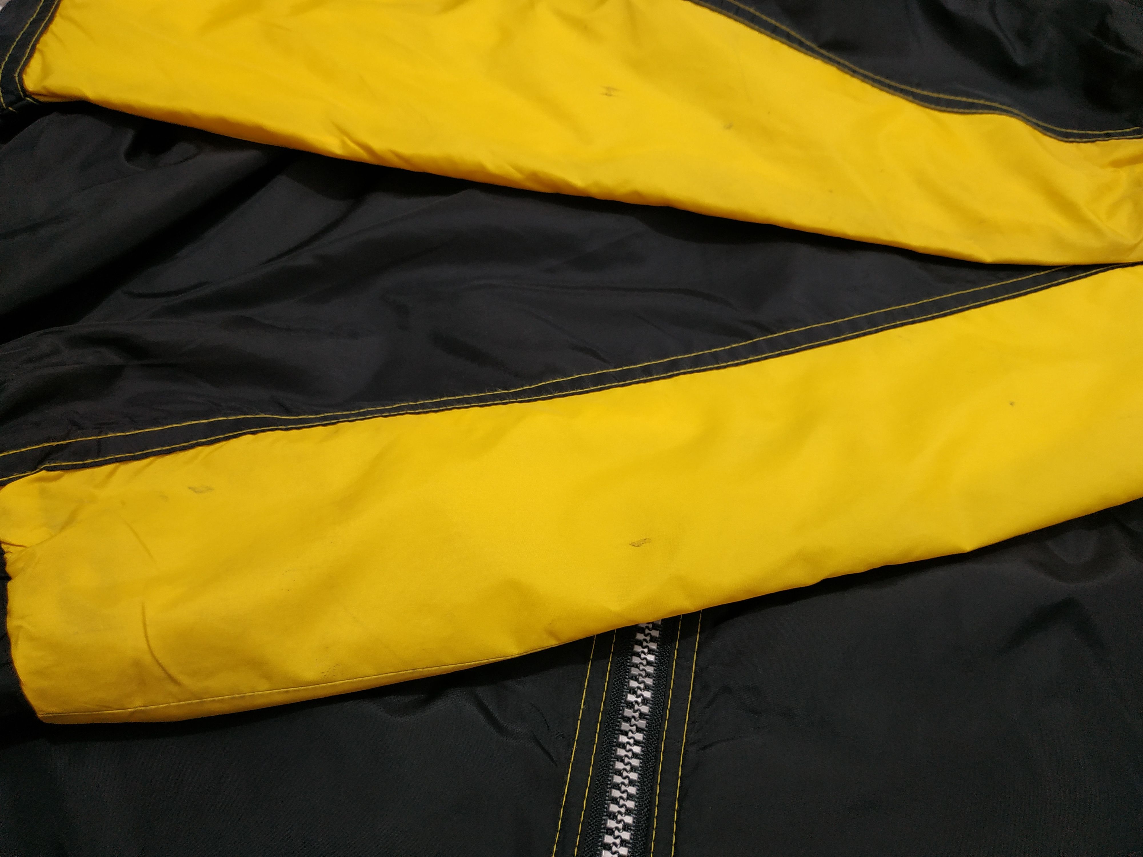 Vintage Vintage Subaru Forester Indianapolis Motor Speedway Jacket Size US L / EU 52-54 / 3 - 9 Thumbnail