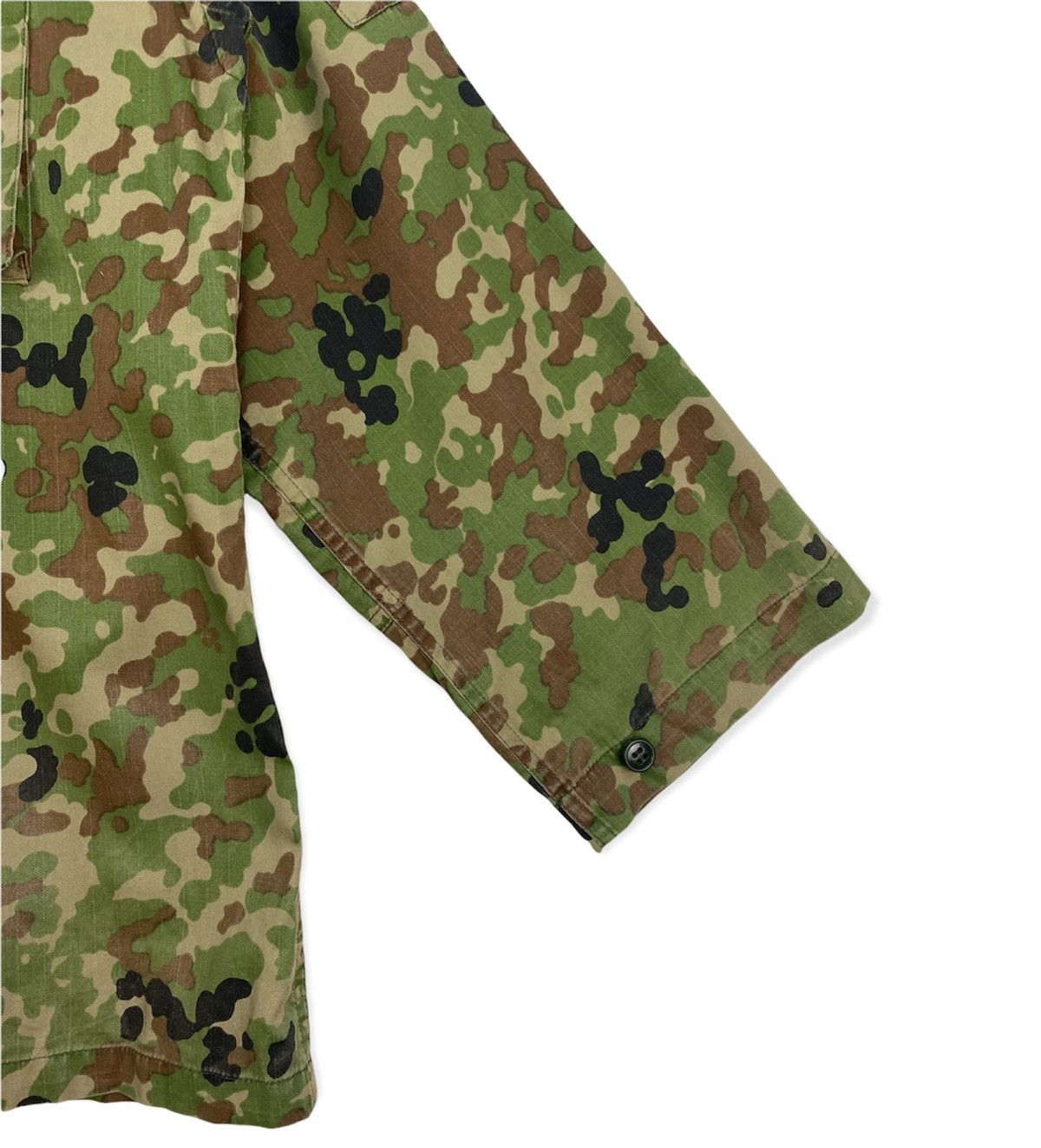 Vintage Vintage Military Jacket Camoflauge Size US L / EU 52-54 / 3 - 4 Thumbnail