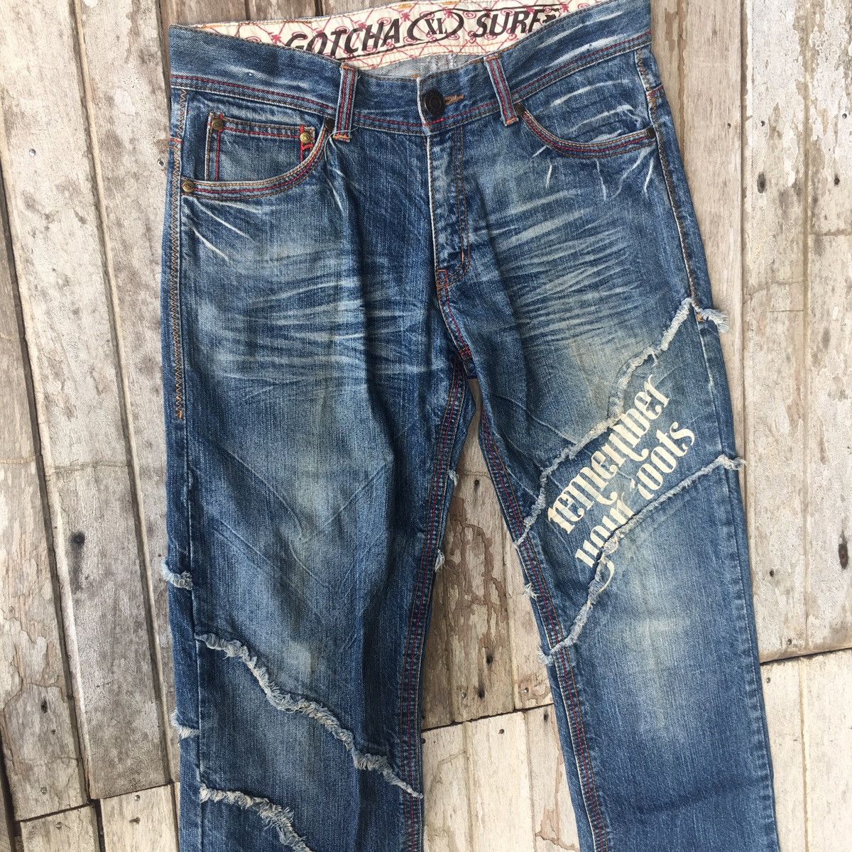Gotcha Thrashed Vintage Gotcha Surfboard ERD GRUNGE JEANS Size US 36 / EU 52 - 5 Thumbnail