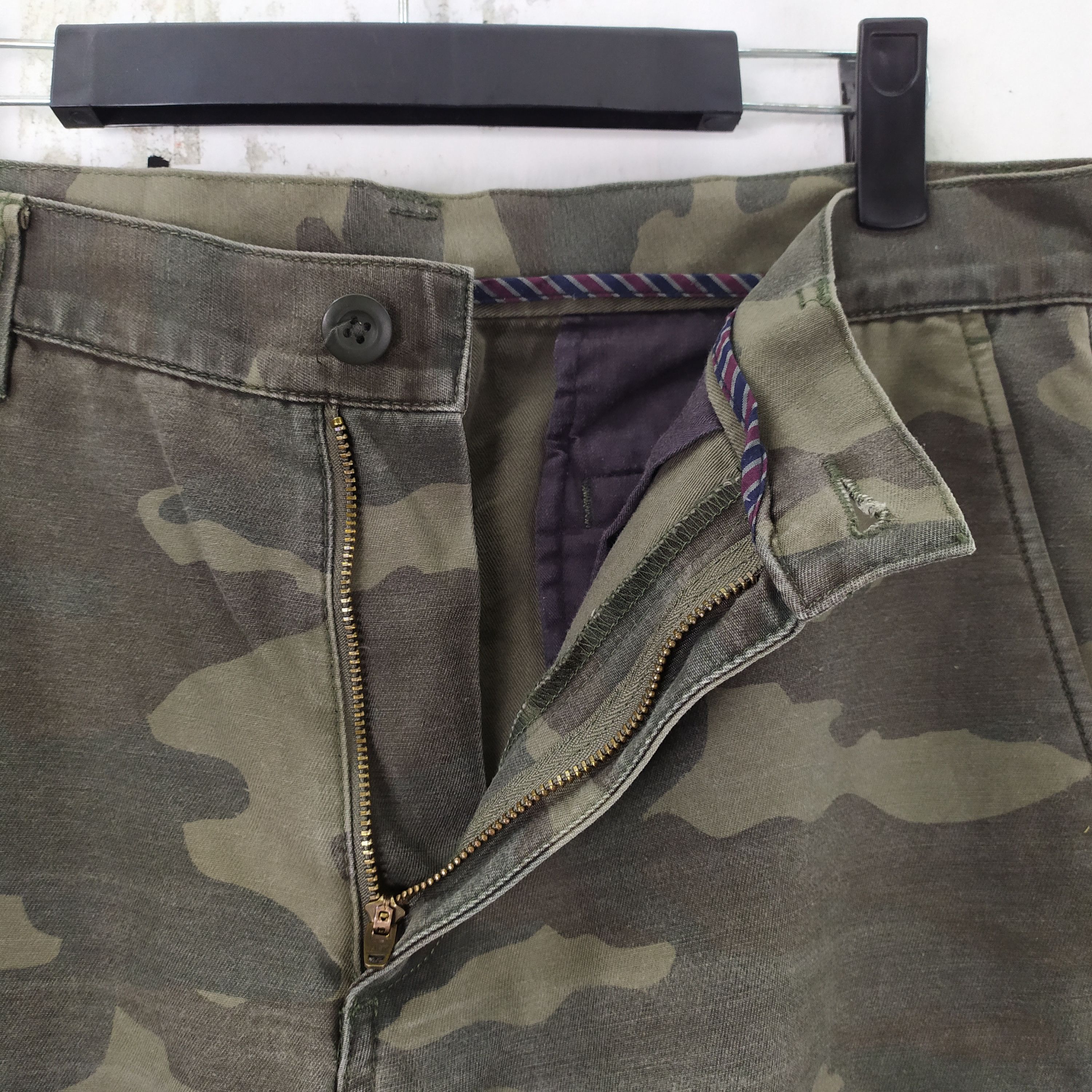 Japanese Brand VINTAGE JAPANESE BRAND FADED CAMO CARGO PANTS Size US 30 / EU 46 - 7 Thumbnail