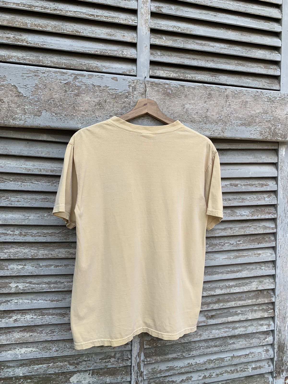 Vintage Vintage Atlantis Casino Resort TShirt Size US S / EU 44-46 / 1 - 6 Thumbnail