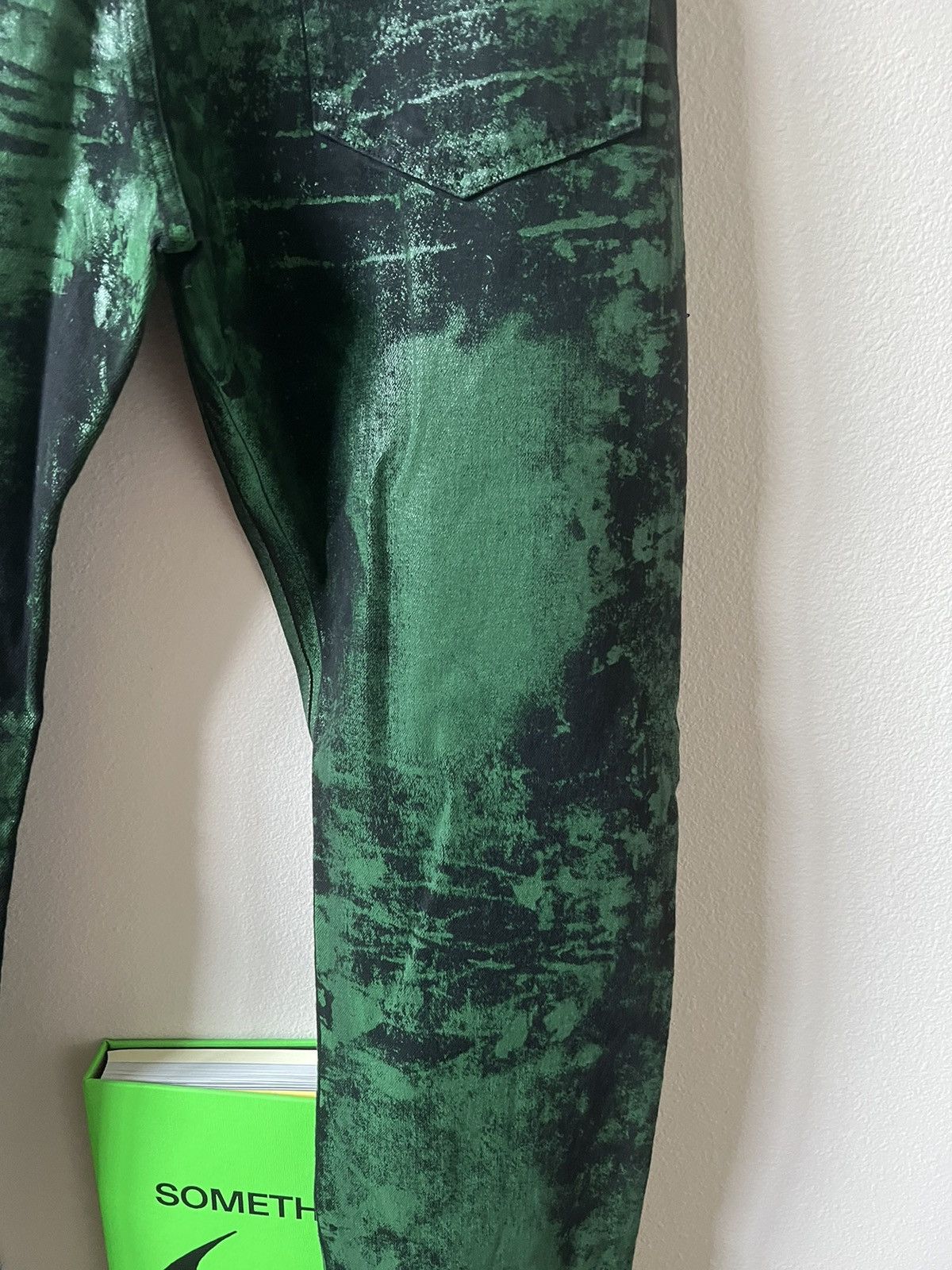 1017 ALYX 9SM 1017 ALYX 9SM Green Paint Jeans Size US 34 / EU 50 - 8 Thumbnail