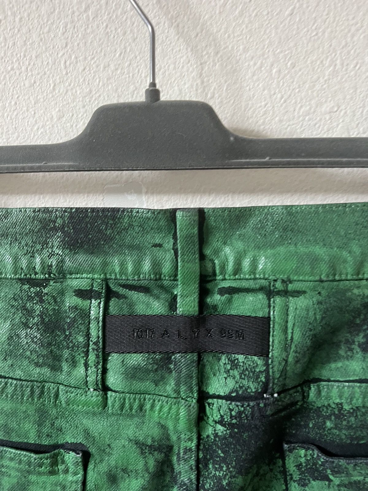 1017 ALYX 9SM 1017 ALYX 9SM Green Paint Jeans Size US 34 / EU 50 - 13 Thumbnail