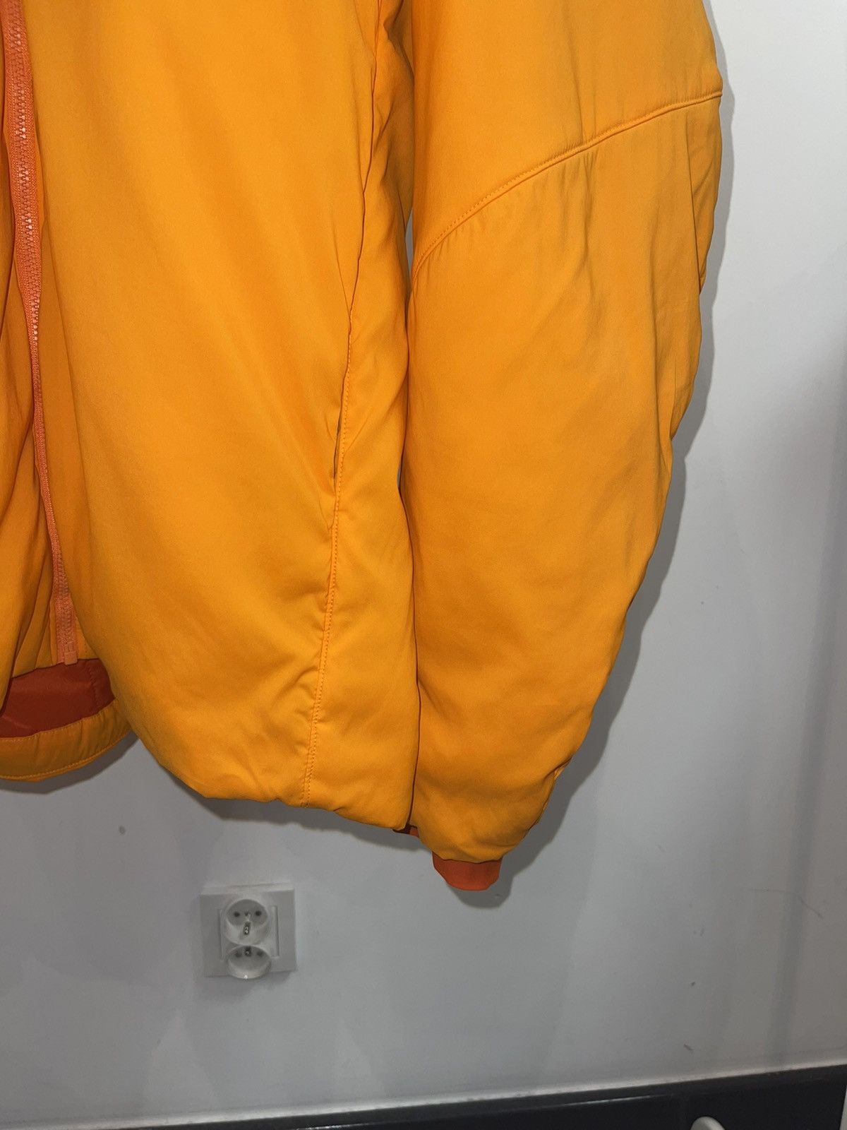 Arc'teryx Arc'Teryx Proton Lt Hooded Technical Orange Light Jacket Size US XL / EU 56 / 4 - 6 Thumbnail
