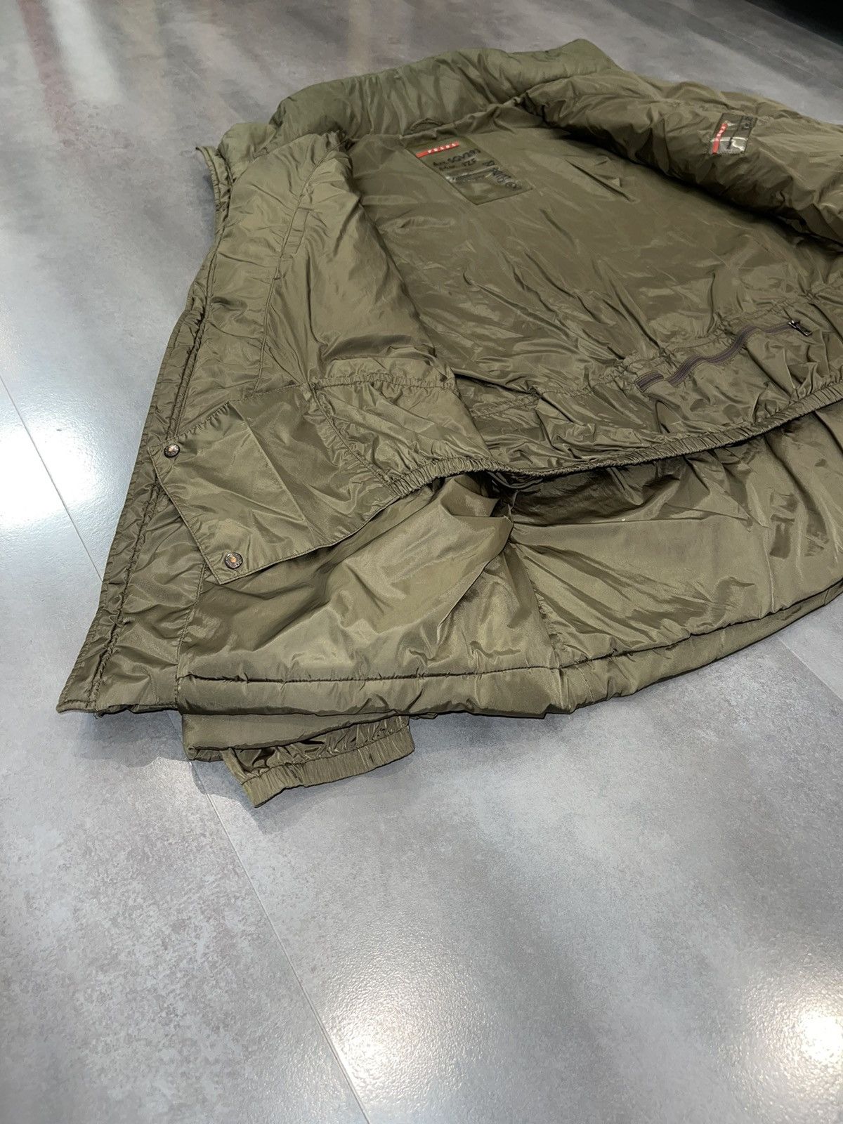 Prada Archive Prada Red Tab Swamp Green Technical Light Jacket Size US L / EU 52-54 / 3 - 18 Thumbnail