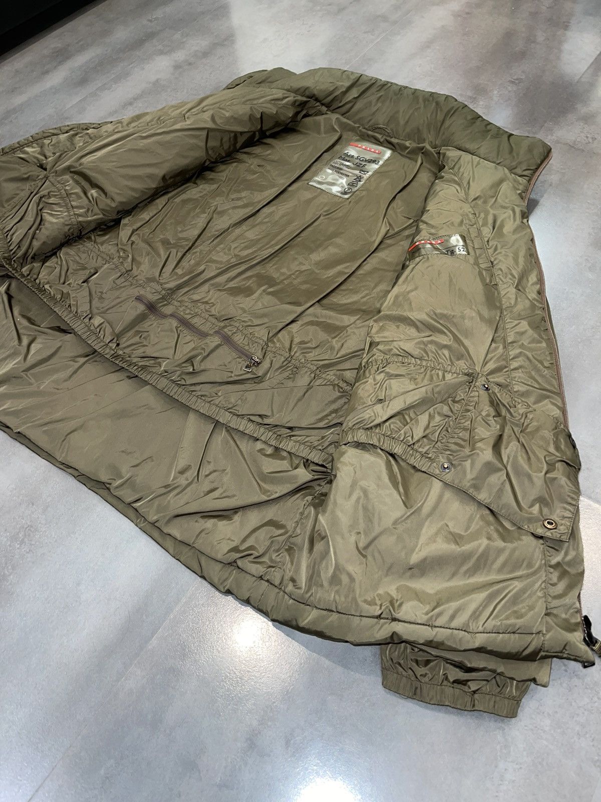 Prada Archive Prada Red Tab Swamp Green Technical Light Jacket Size US L / EU 52-54 / 3 - 19 Thumbnail