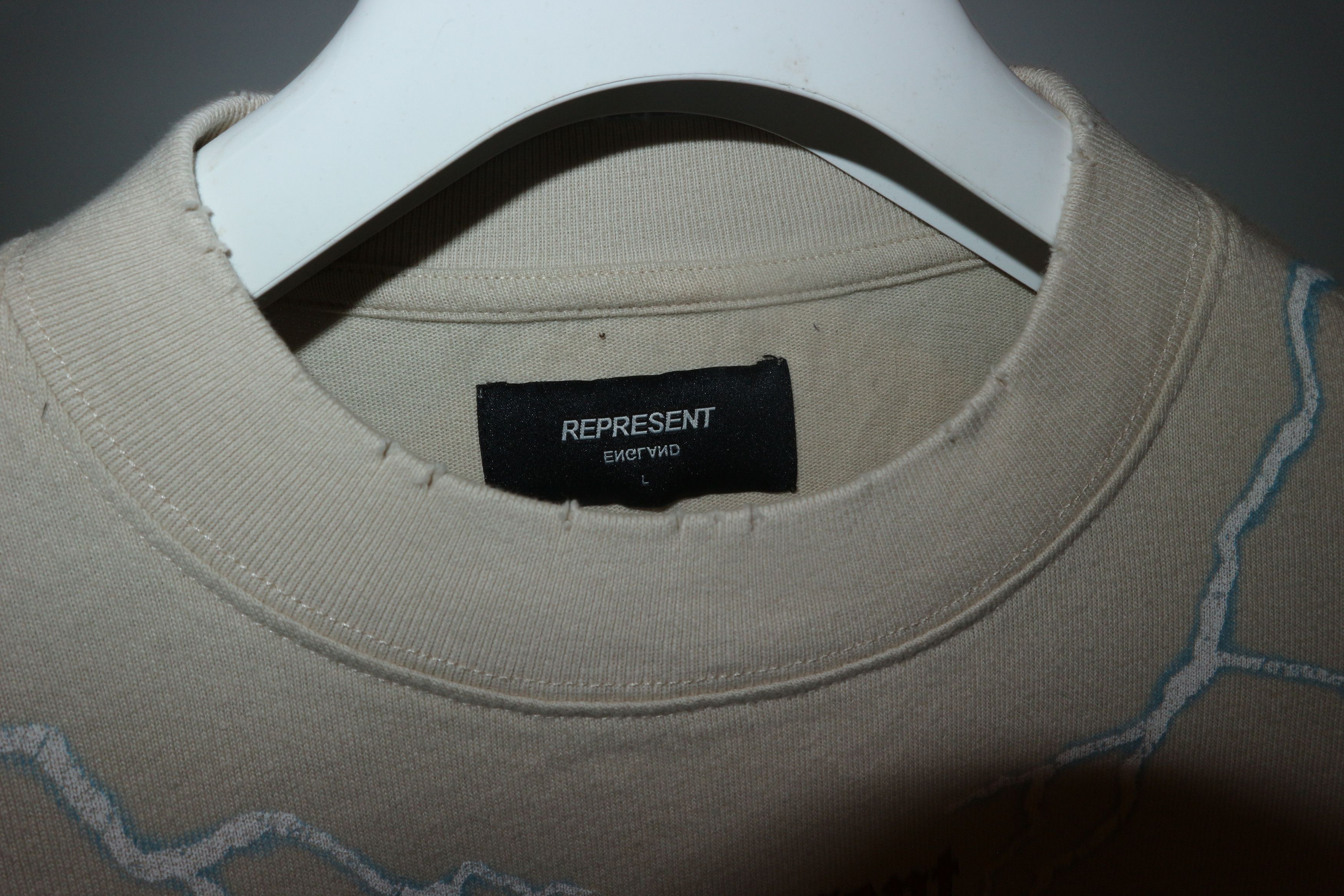 Represent Clo. Louder than hell t-shirt Size US L / EU 52-54 / 3 - 6 Thumbnail