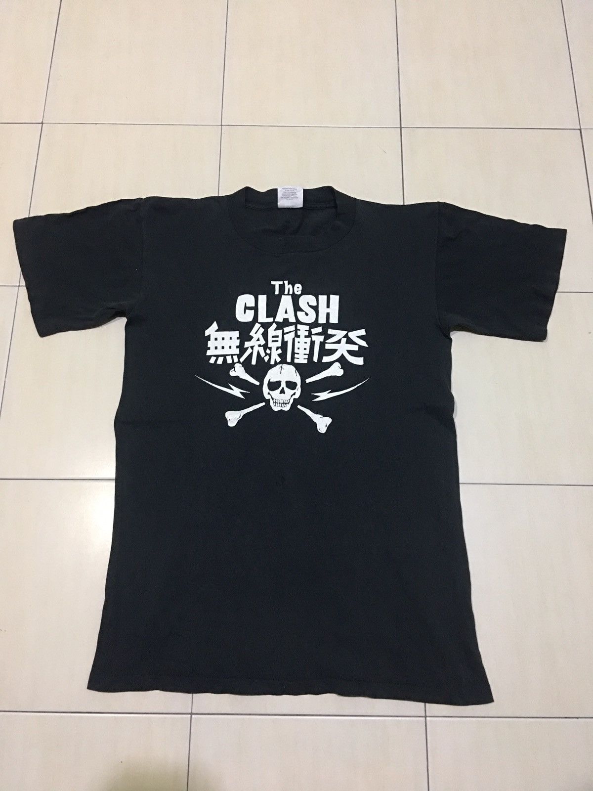 Band Tees Vintage The Clash Punk Band Tour Shirt Size US M / EU 48-50 / 2 - 7 Thumbnail